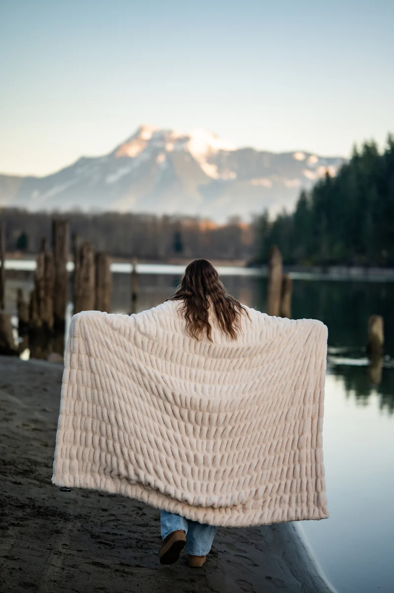 Off-White Minky Blanket | Sunset Snuggles