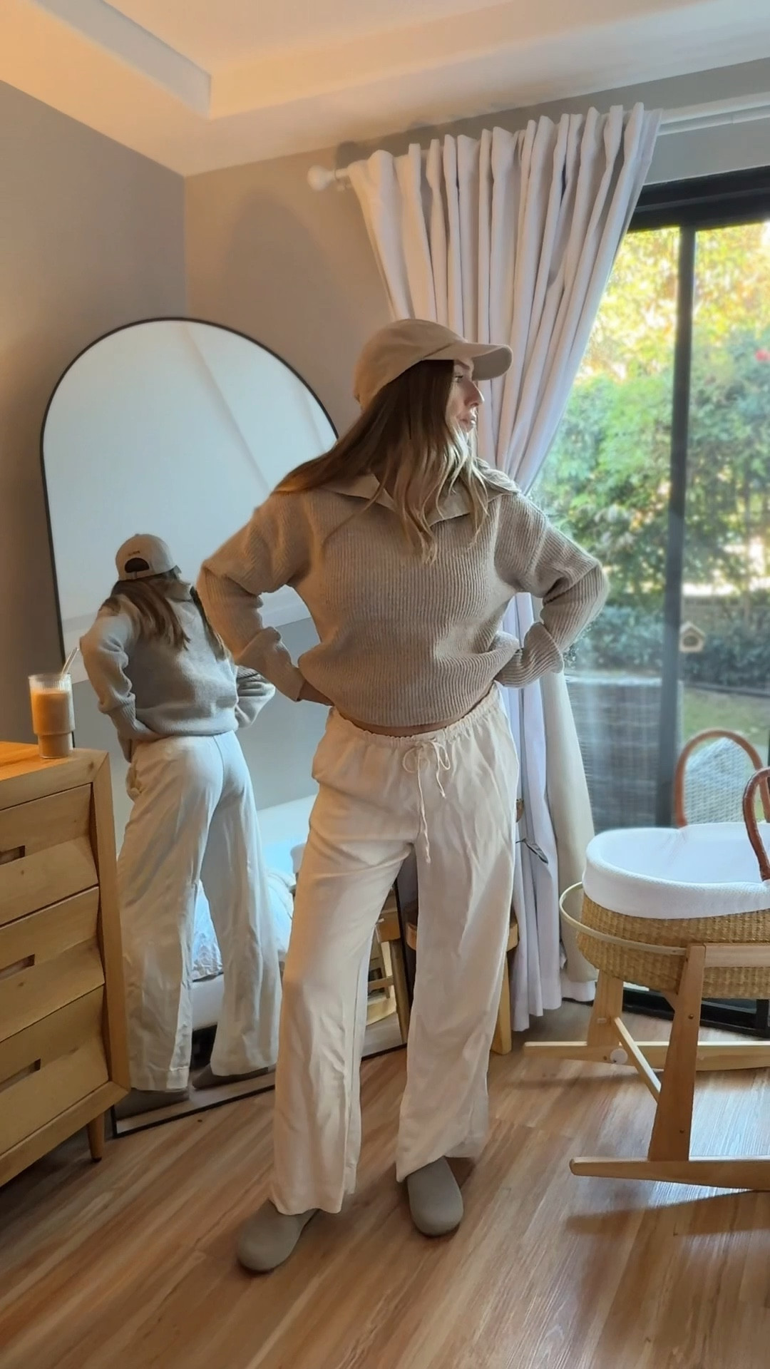 Love a neutral outfit. Bonus points if the pants are elevated sweatpants! 

#LTKootd #LTKmomlife #LTKPetite