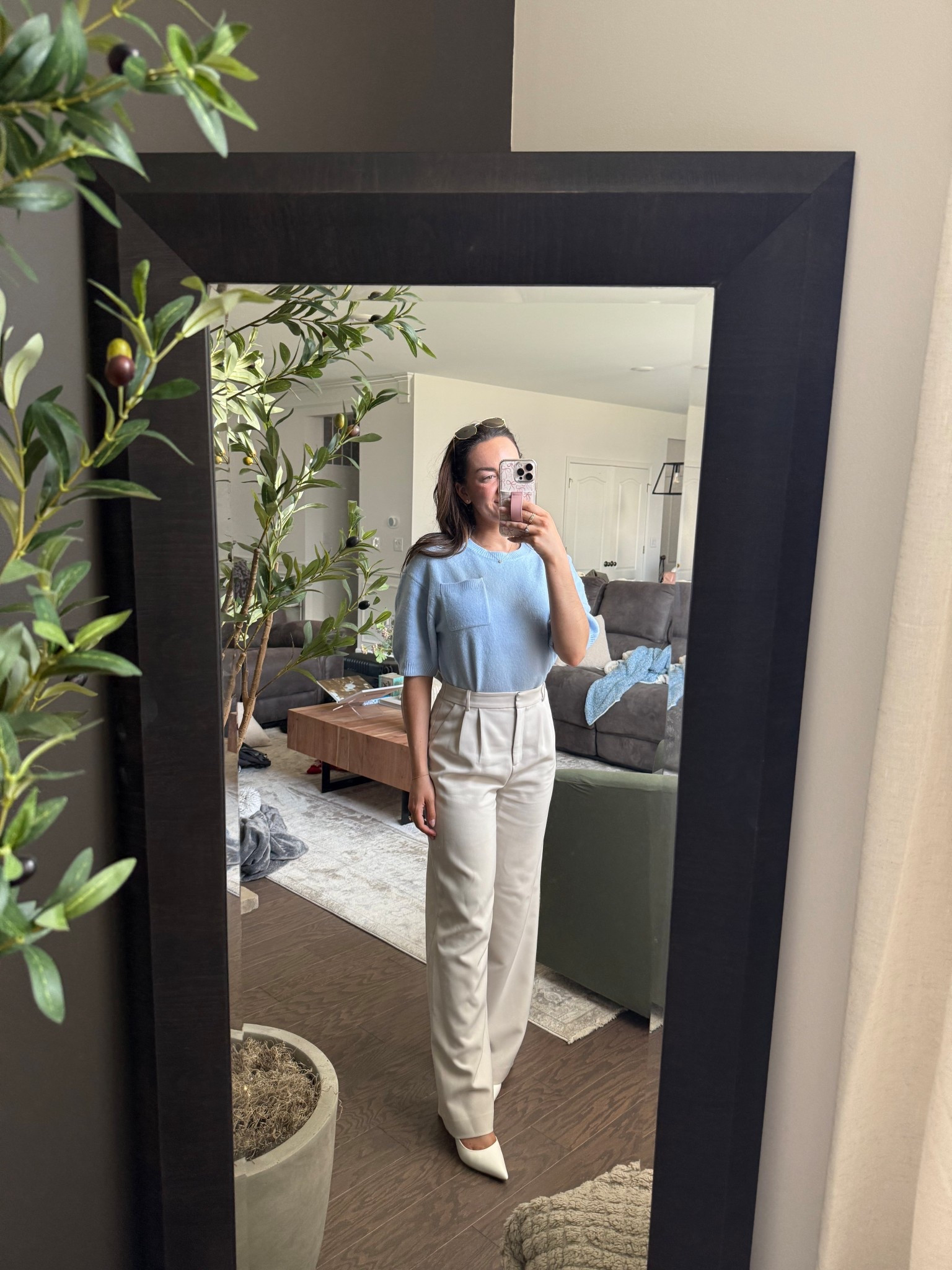 Work outfit! 
XS top
0 pants (runs big) 
XS blazer (not pictured but linked)
Heels tts 

Nordstrom. Express  

#LTKWorkwear #LTKFindsUnder50 #LTKFindsUnder100