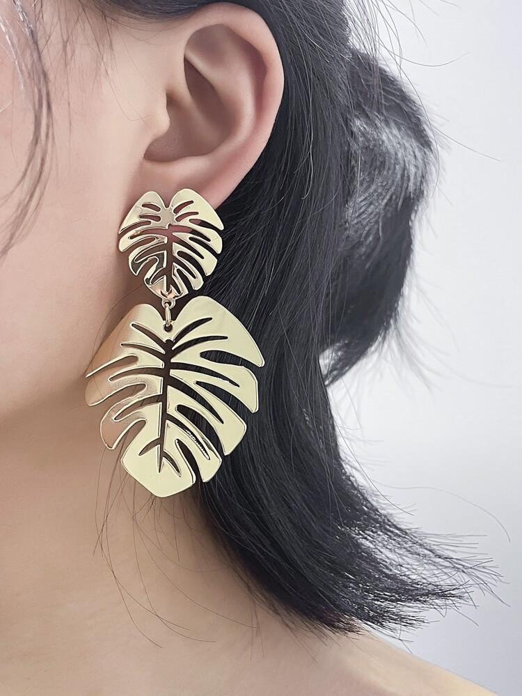 Hollow Out Leaf Drop Earrings | SHEIN