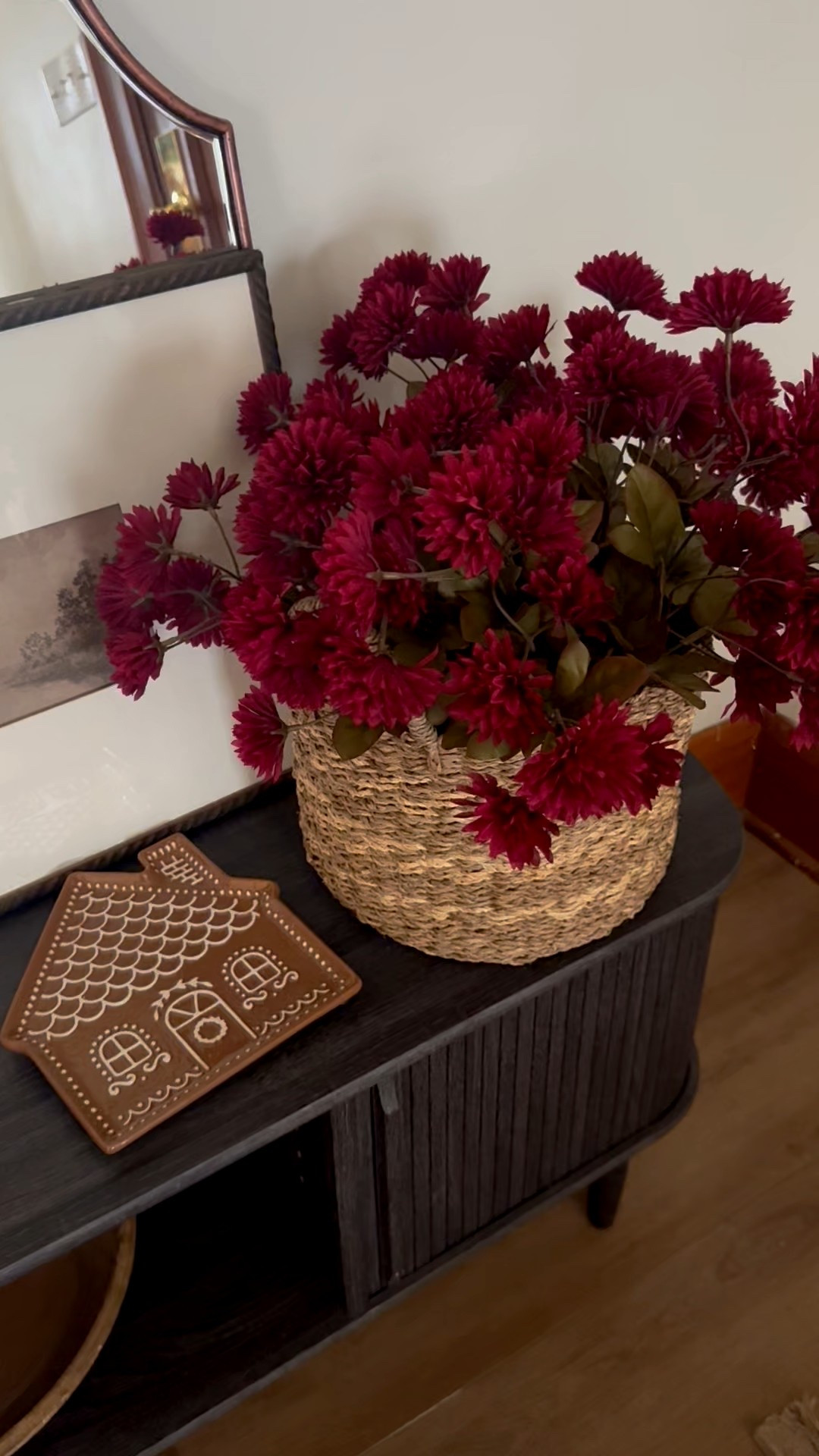 Holiday entryway styling🌲

#LTKHoliday #LTKHome