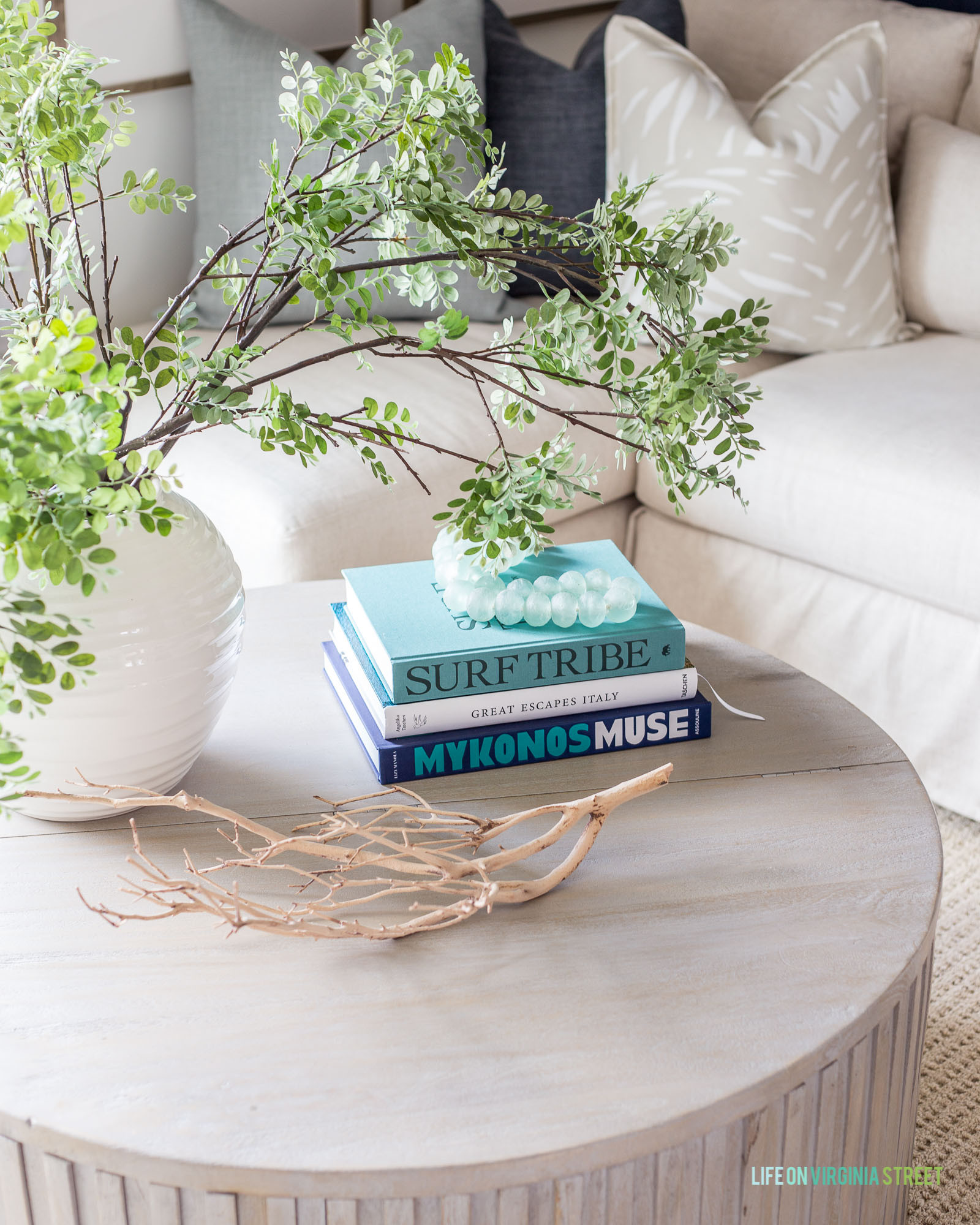 Modern Omaha den design 

 #LTKSeasonal #LTKHome