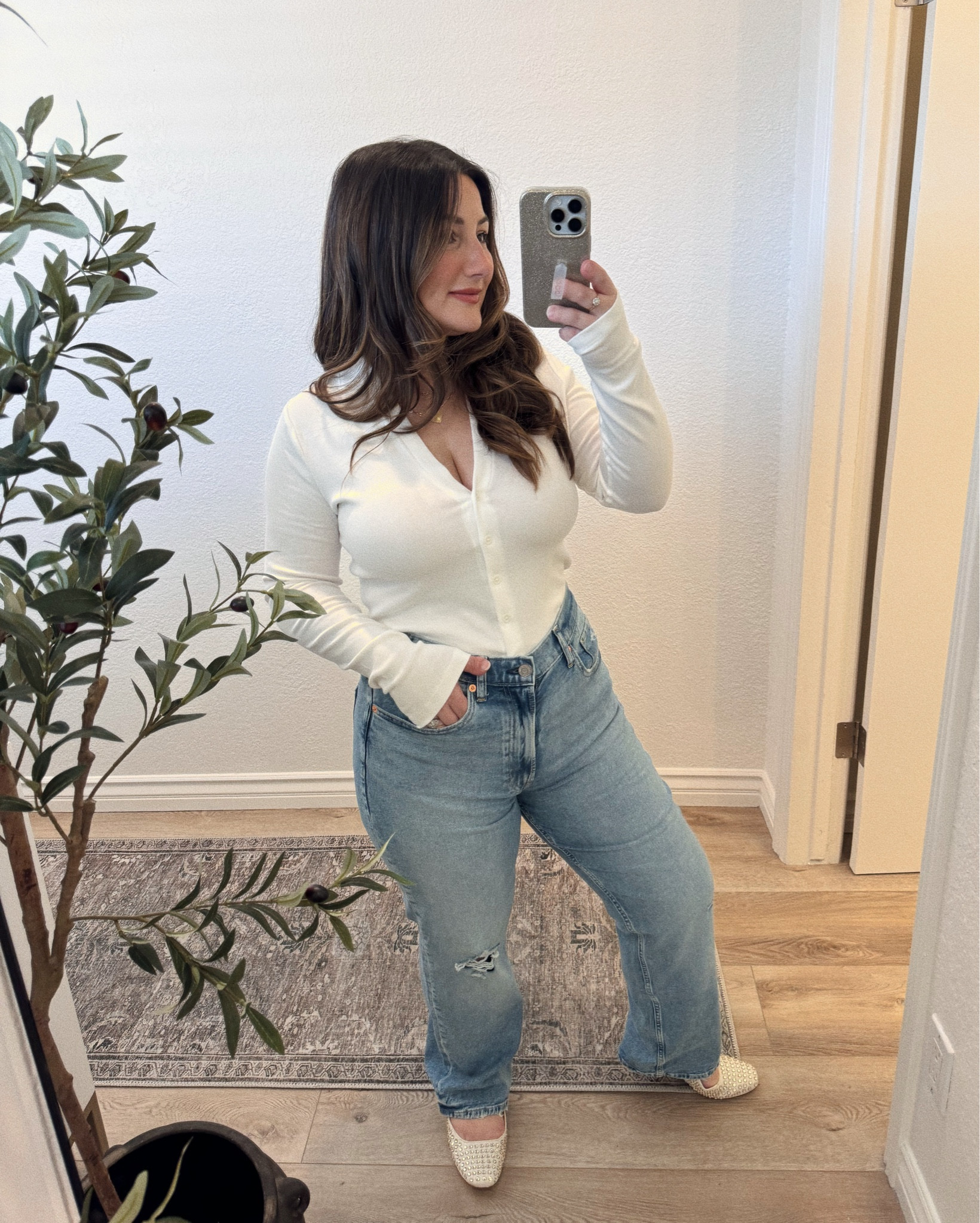 Petite friendly fashion made easy with @gap!!! #ad #howyouweargap 
Sizing:
Jeans size 28 petite
White top size small petite

Black denim size 29 petite (I wear small heels or booties with them)
Long sleeve tee size small color navy blue

Cargo denim 28 petite
Long sleeve tee size small color navy blue

#petitestyle

#LTKStyleTip #LTKFindsUnder50 #LTKFallSale