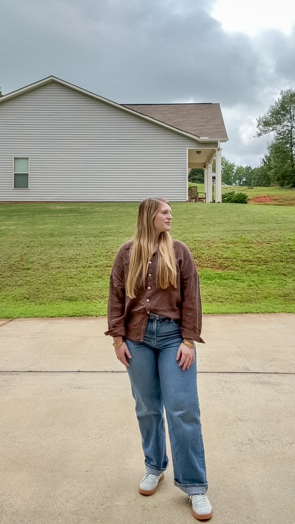 Mom outfit, easy on the go look, mom look, stylish mom look, postpartum outfit, easy postpartum looks 

#LTKMidsize