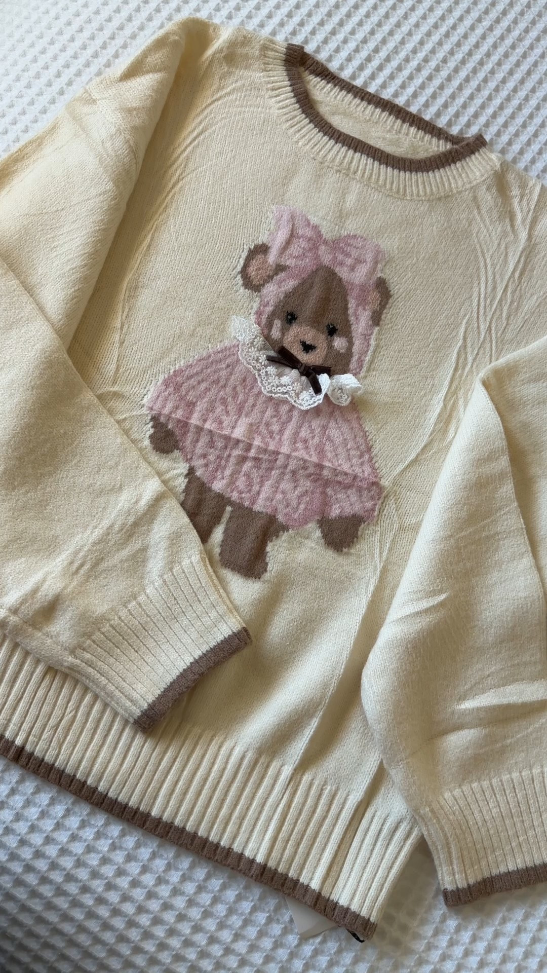 Are you kidding me with this adorable Teddy sweater 🎀 🧸🤍 it’s perfect for valentines!

#valentines #teddy #teddybear #bear #sweater #spring #lace #bows #amazon #amazonfind #fashionfind #coquette 

#LTKFindsUnder50 #LTKSeasonal #LTKFindsUnder100