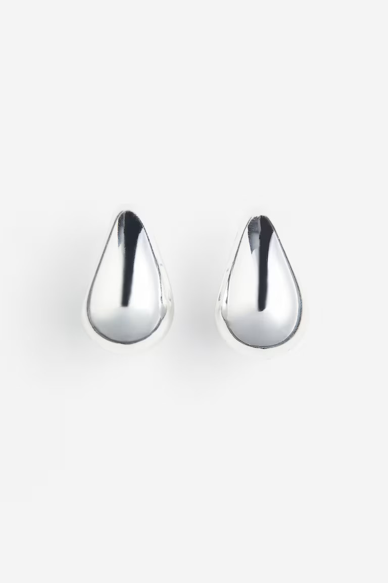 Chunky dome earrings | H&M (UK, MY, IN, SG, PH, TW, HK)