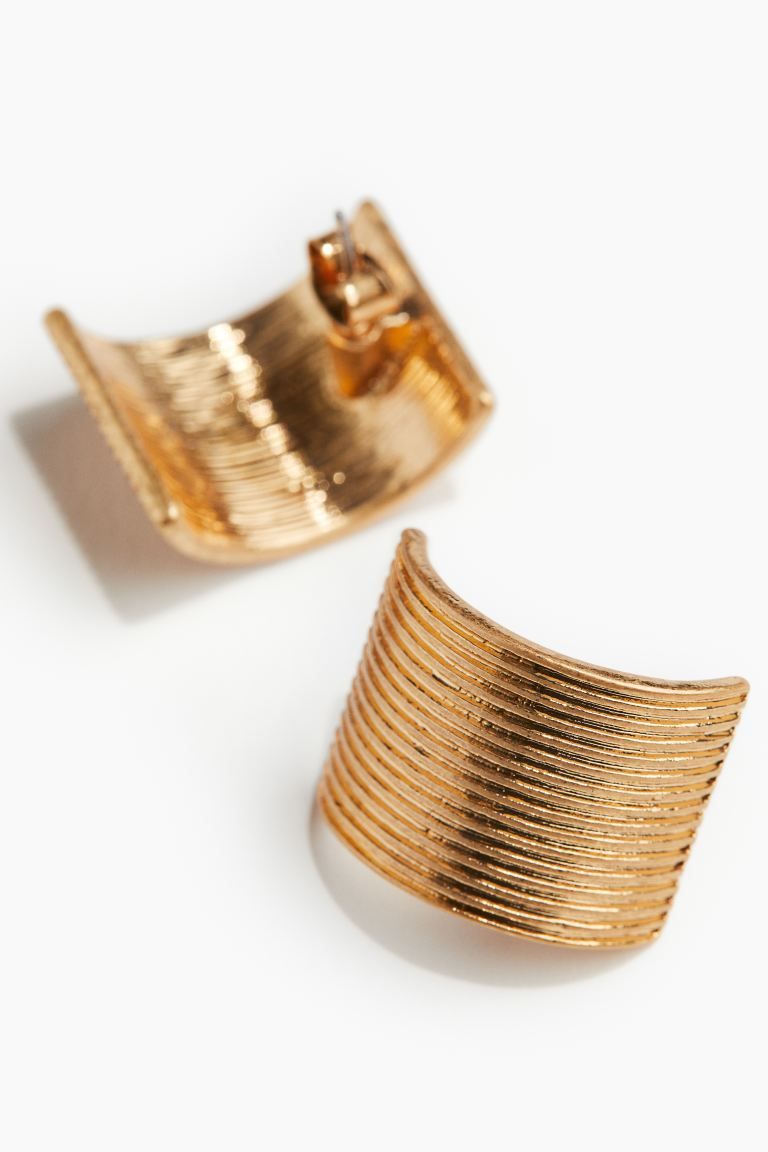 Fluted Earrings - Gold-colored - Ladies | H&M US | H&M (US + CA)