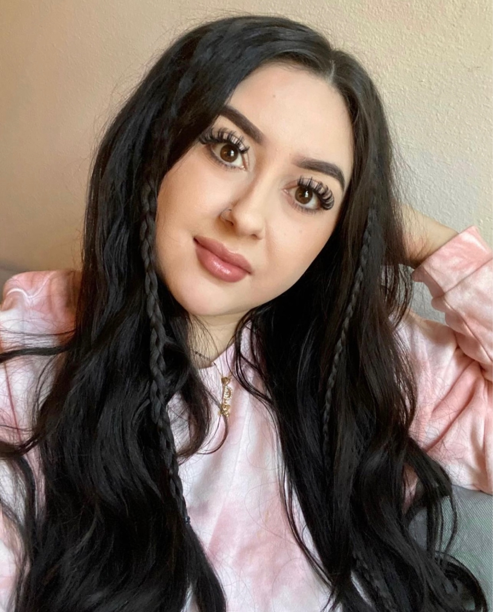 Pink sweater 🩷🎀

#LTKHoliday #LTKbeauty #LTKGiftGuide