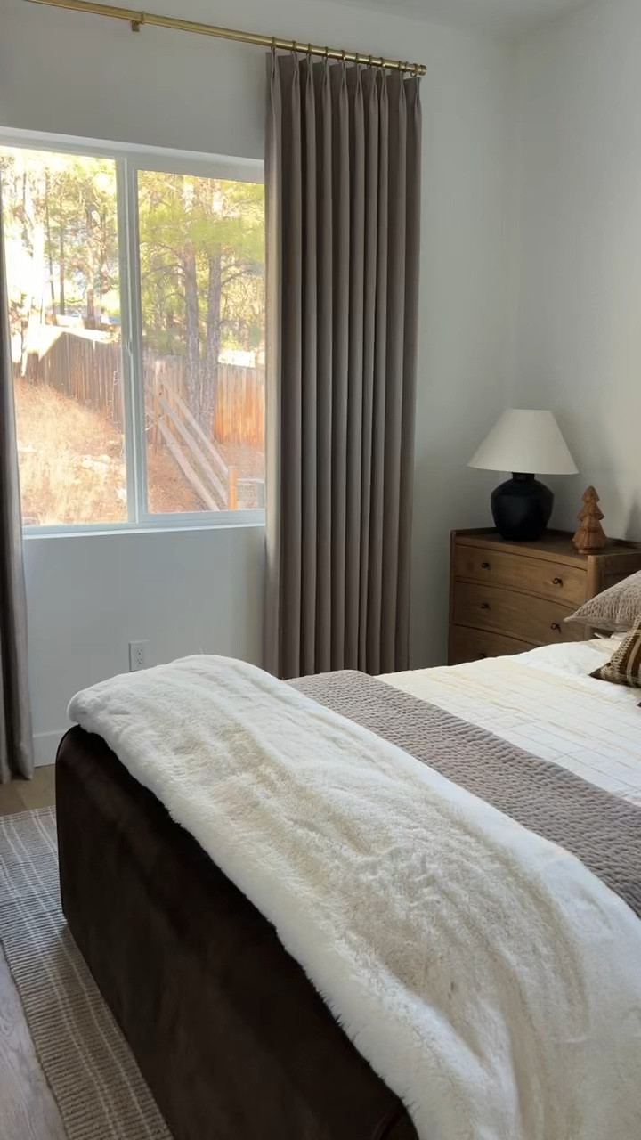 I know this room isn't 💯 done yet but I had to share! The velvet bed is a beauty! 

#LTKHome #LTKHome