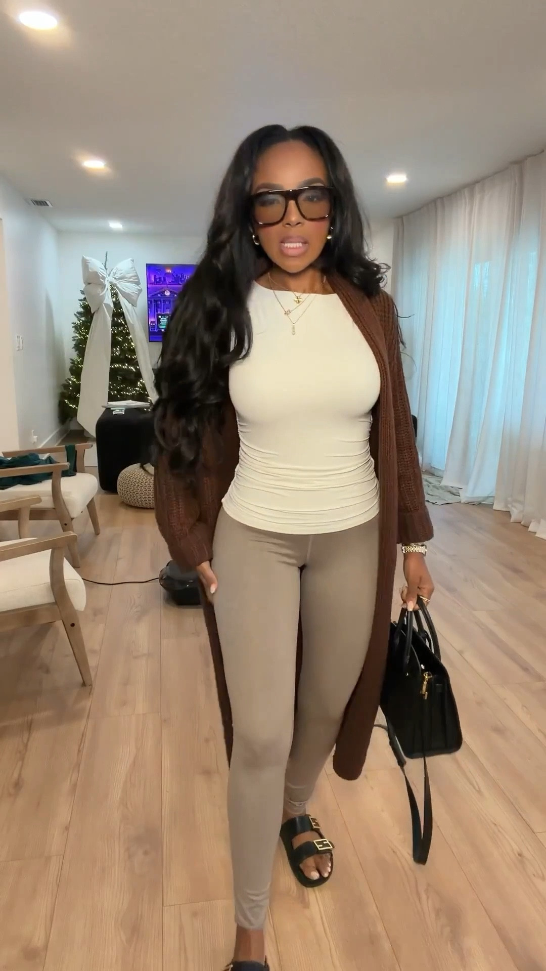 ✨ Effortless Everyday Layers

This is my go-to uniform for looking polished while staying completely comfortable. The buttery-soft leggings create a smooth, flattering base, while the fitted tank and lightweight cardigan add just enough structure to feel intentional. Every piece here mixes easily with other staples, making this an everyday outfit where the cost per wear drops fast.

Perfect for:
• Errands
• Travel days
• Casual meetings
• School drop-offs

📏 Sizing:
Top: Small
Bottoms: Small
Shoes: True to size

Measurements:
5’4” · 138 lbs · 34D · 27” waist · 40” hips

Save this post for later.

Elevated everyday outfits, neutral casual styling, best leggings for daily wear, comfortable chic looks, travel outfit inspiration, versatile wardrobe staples.

Follow me on Instagram and YouTube @kirasfashionfinds

#LTKPetite #LTKootd #LTKgrwm