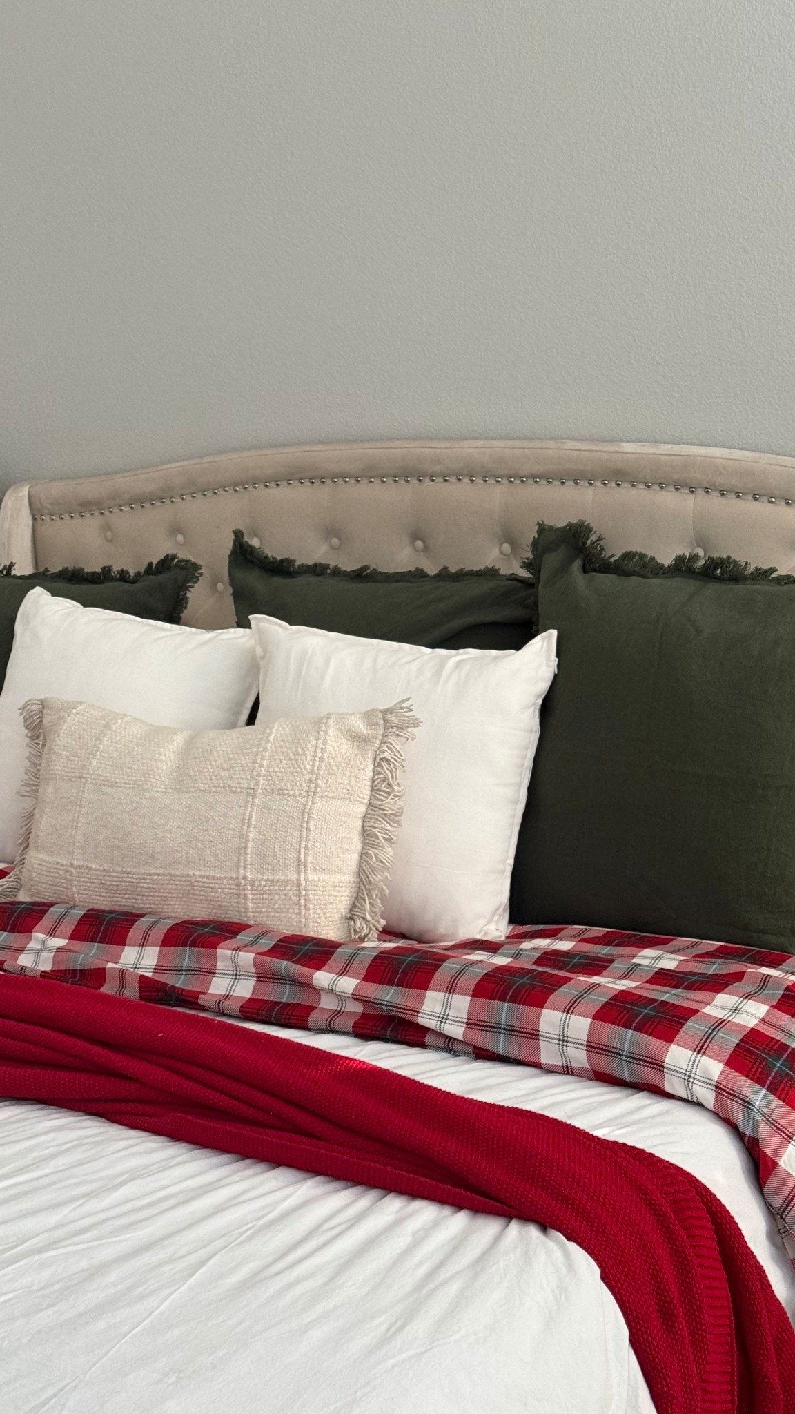 So cozy!! 

#home #bedding 

#LTKdayinmylife #LTKHome #LTKHoliday