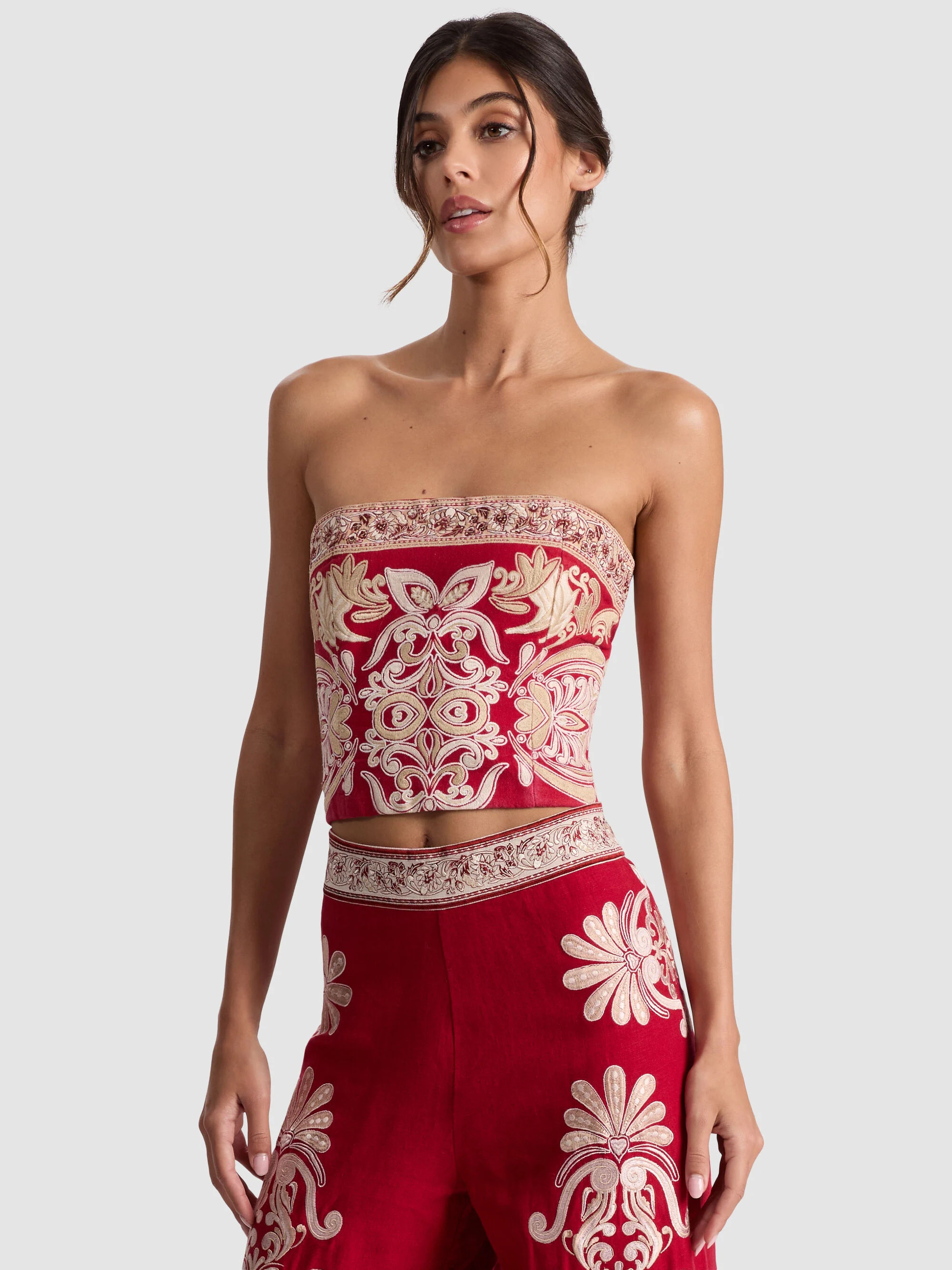 CECE EMBROIDERED TOP | Alice + Olivia