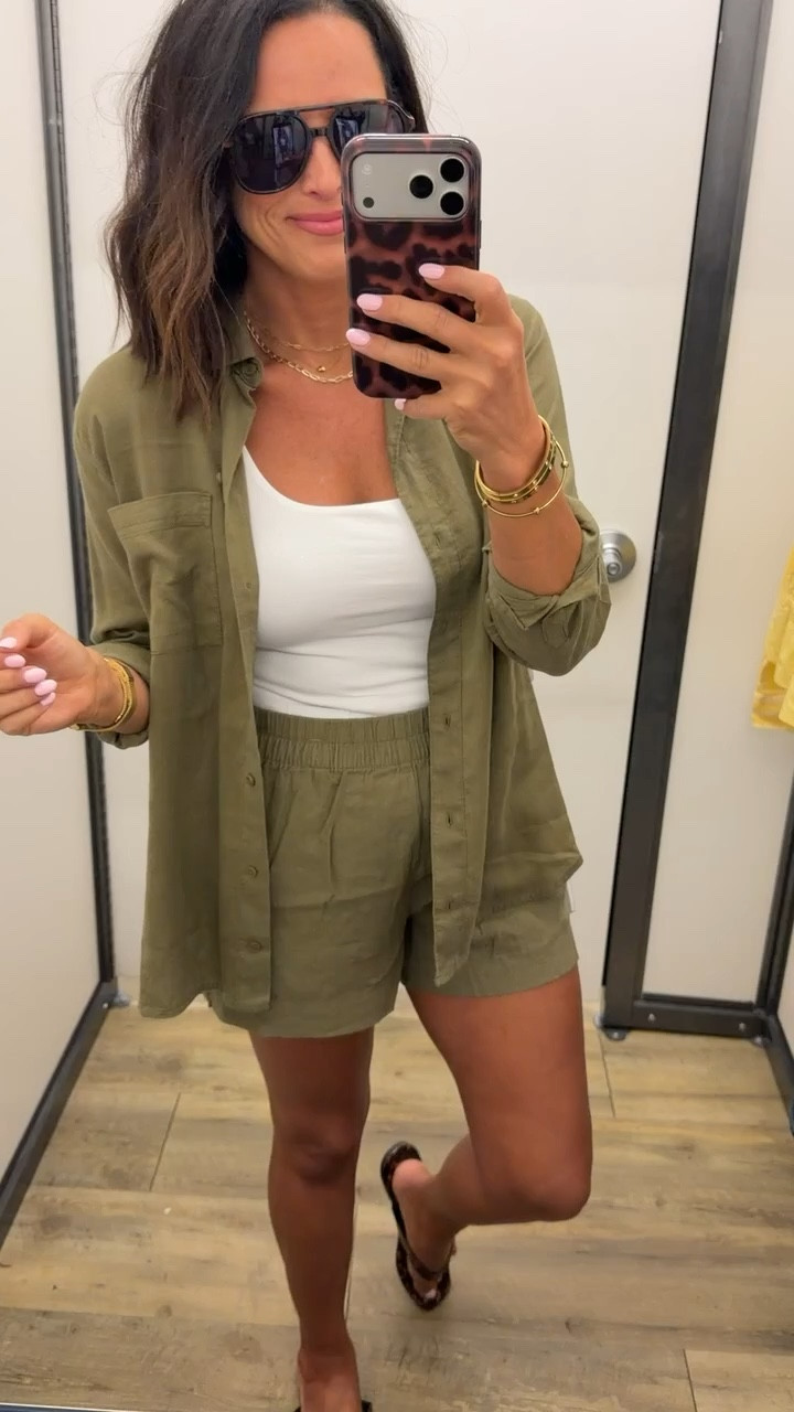 this color with a tan >> 💚
old navy outfit, olive green set, linen shorts outfit, button down outfit, neutral summer style, casual everyday look, lightweight outfit
#oldnavyfinds #summerstyle #casualoutfitideas #ltkfinds #affordablestyle #outfitideas #everydaywear