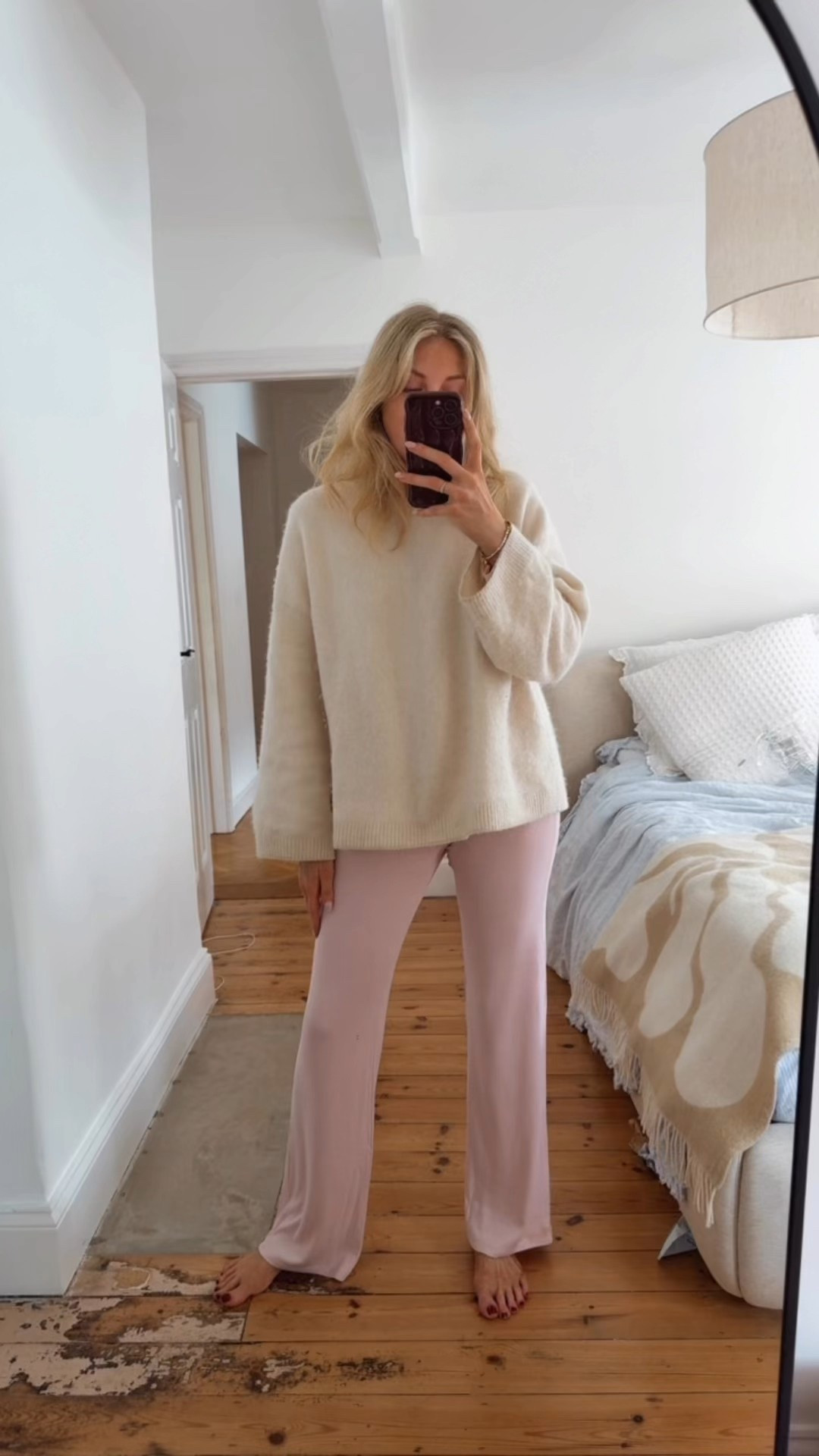 Spring outfit ✨ the perfect spring trousers from hollister in the colour of the season powder pink! They’re great for Lou great or with sandals and an oversized tee for a relaxed look! And soooo soft! My sister has these for maternity wear and best part they’re reduced to £15.99! I’m 5ft 7 and wearing them in regular length 

#LTKsale #LTKuk #LTKspring