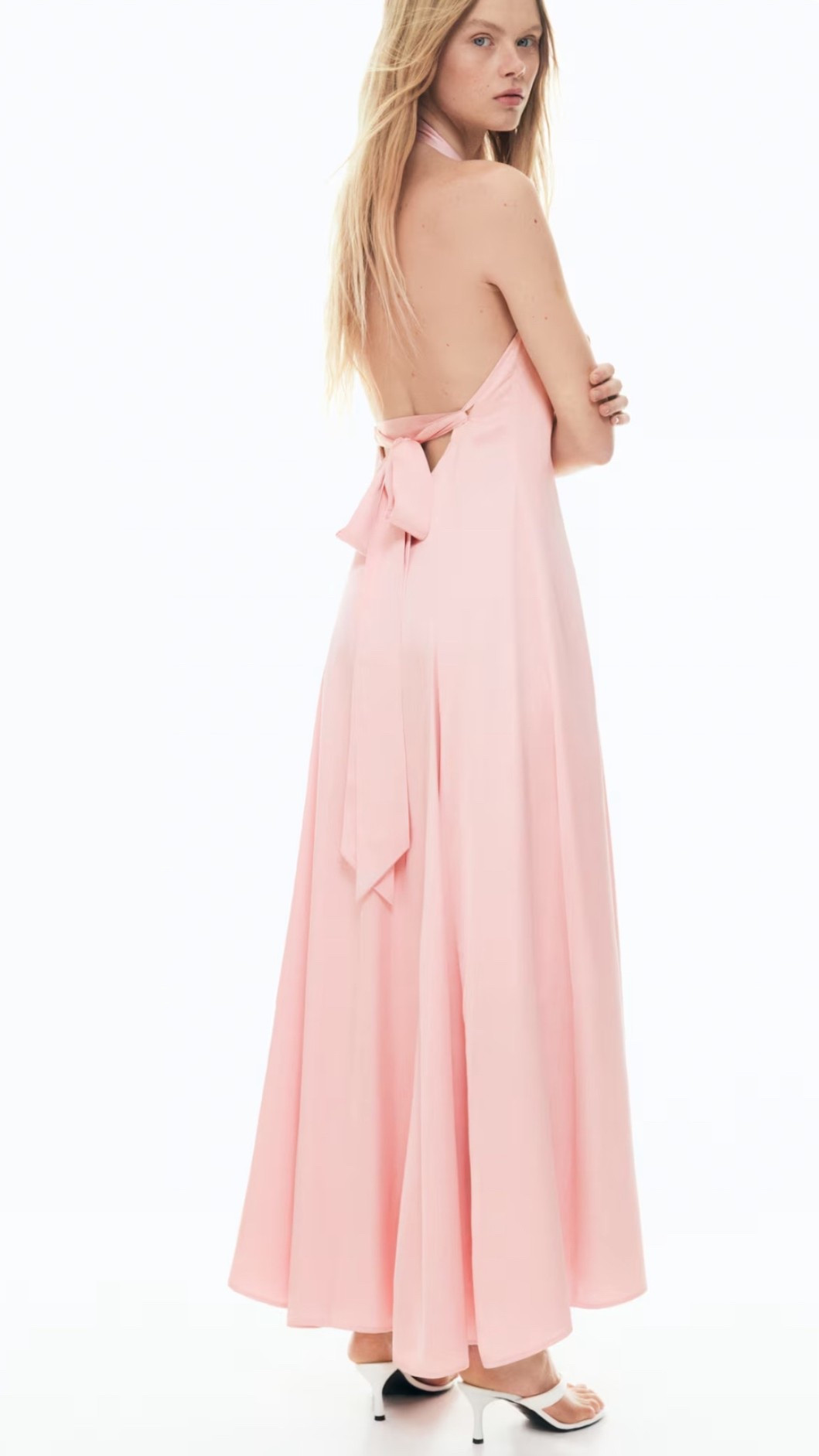 H&M Spring dress for wedding guest. 
FLARED-SKIRT SATIN DRESS
Now $69.99
From $84.99
Sizes: S-XXL

#LTKSaleAlert