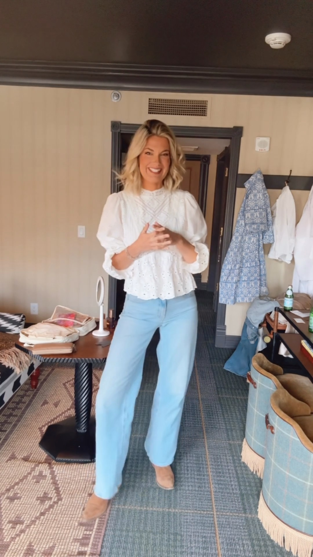 This top is GORGEOUS! I have size small and 27x34 in the jeans. I’m 5’11”. I feel like the inseam is about an inch shorter compared to most brands. 

#LTKgrwm #LTKootd #LTKTall
