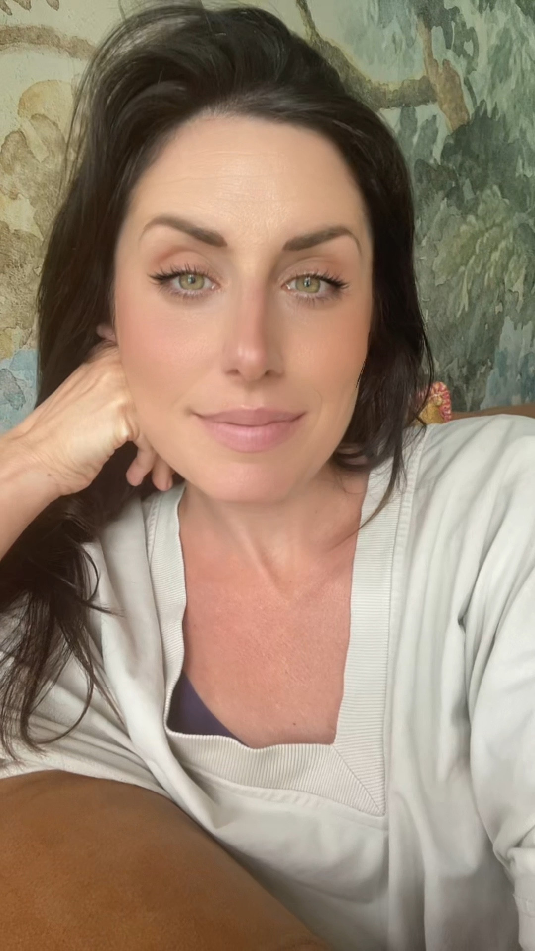 Can we normalize using double sided tape to hang wallpaper? I found a good one that WORKS. 🙌 It’s removable, reusable, doesn’t ruin walls, and let’s you change your mind (I’m a Libra ⚖️) about what you want your space to feel like. 

#LTKhome #LTKstyletip