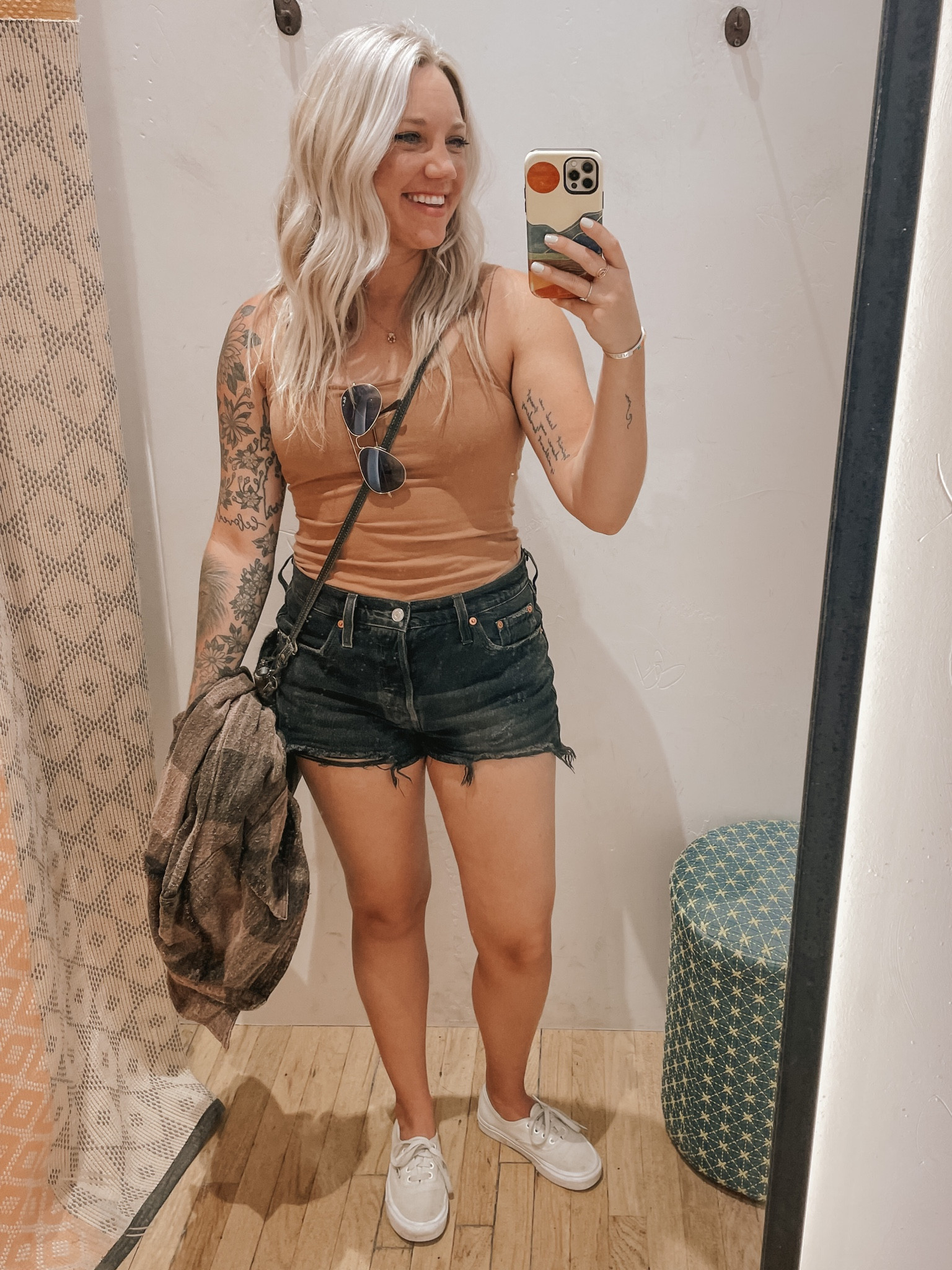 American eagle body suit - M
Shorts TTS or size up
Flannel size S 