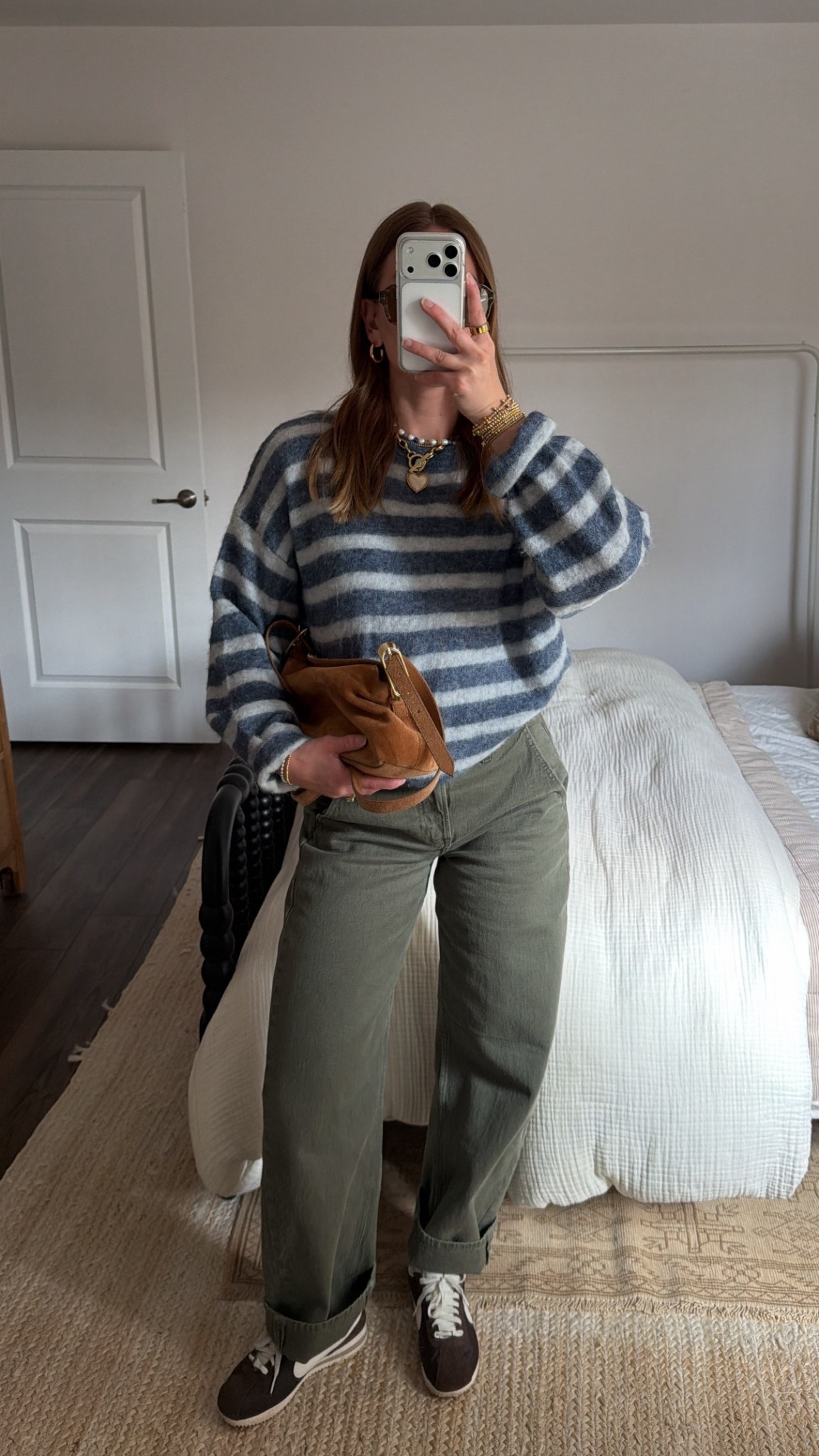 3/2/26 Casual Spring Transition Outfit

An easy winter-to-spring look 🤍 Nike Cortez sneakers + olive green Abercrombie barrel jeans, styled with my J.Crew suede bag.

My striped sweater is from American Vintage and sunnies are Vehla (can’t link those), but the rest is linked here 



#LTKSpringSale #LTKSeasonal #LTKootd
