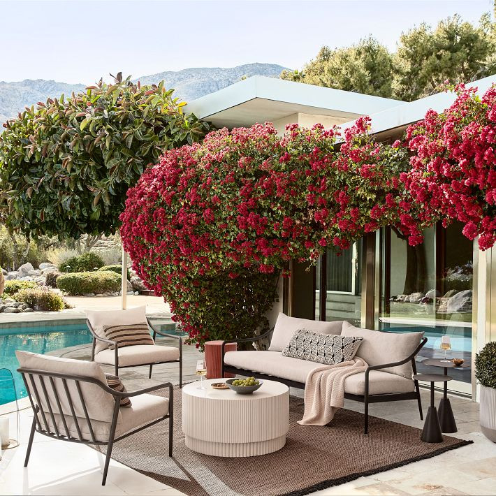 Fluted Coffee Table (32") | West Elm (US)