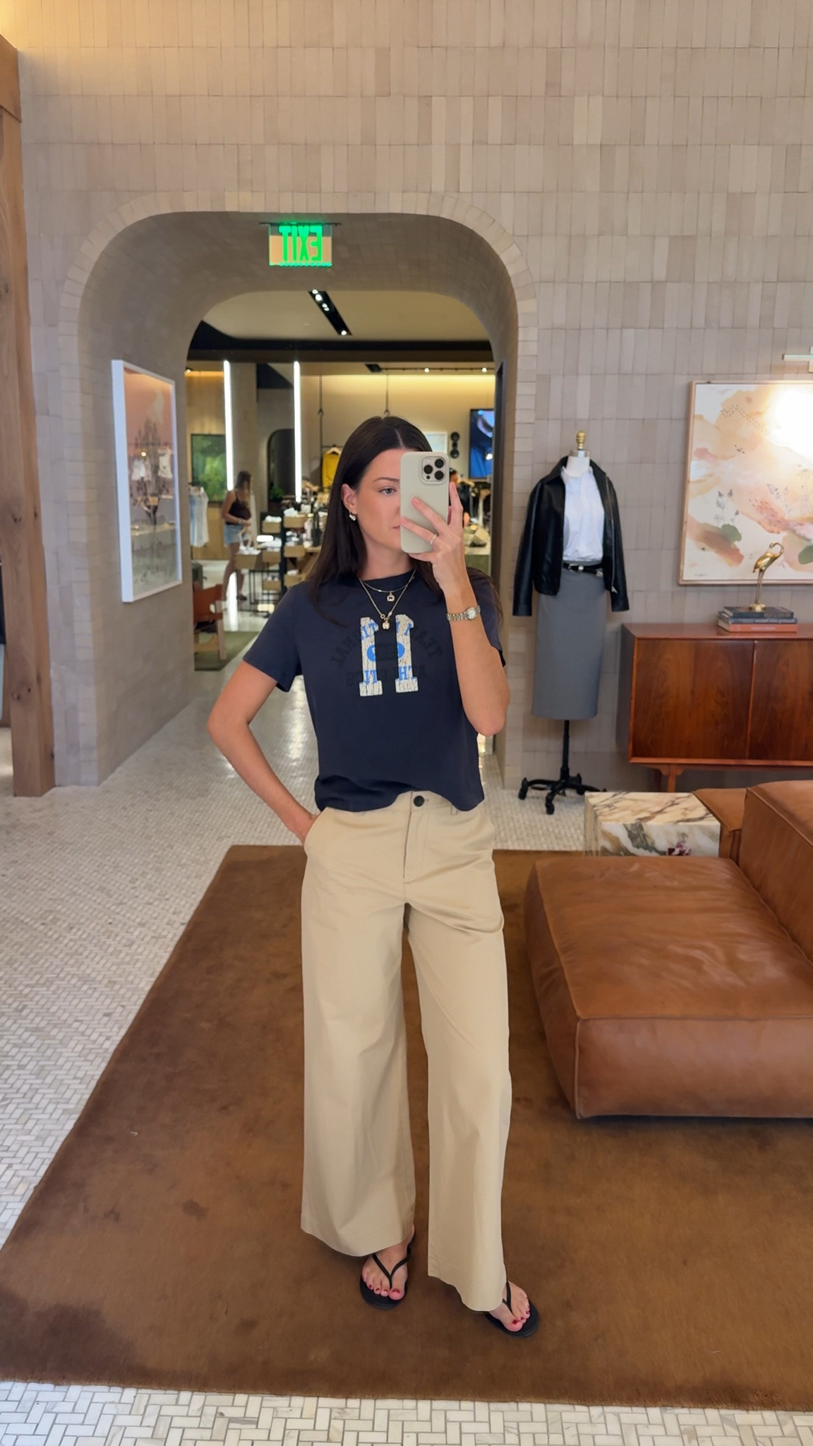 Went into store today to try on some new things for fall! I am 5’7” and wear a size small/2/25 at aritzia!