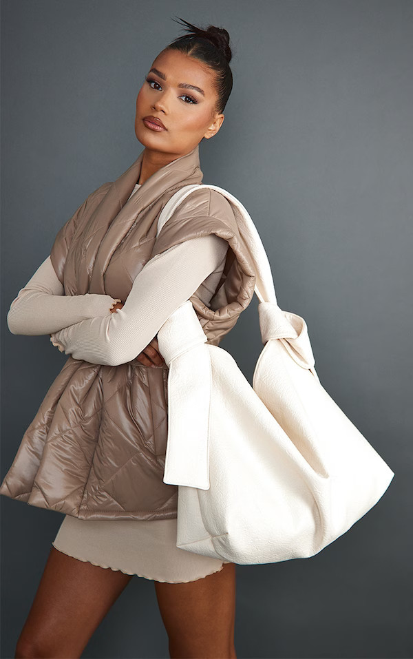 Cream Super Oversized Knot Handle Shopper Bag | Pretty Little Thing (Australia & New Zealand)