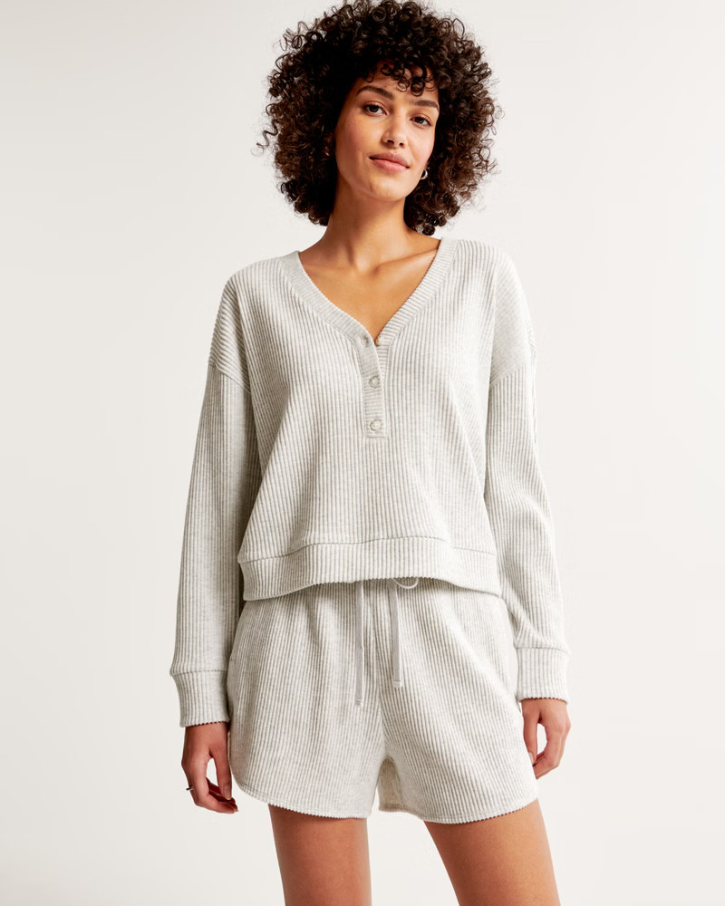Lounge Cozy Rib Henley Crew | Abercrombie & Fitch (US)