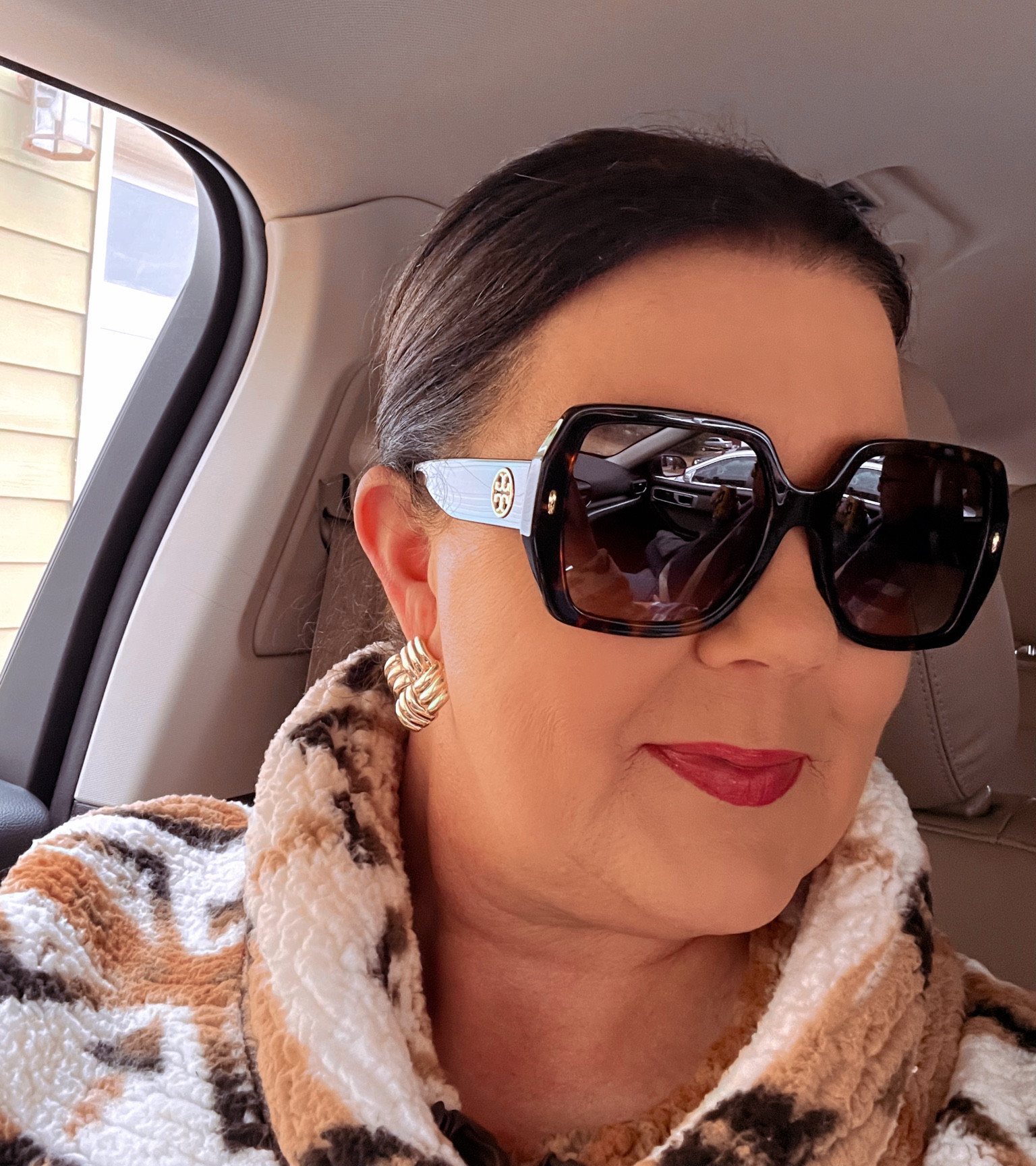 These sunglasses are everything! 🥹🩷

#LTKStyleTip #LTKOver40 #LTKSaleAlert