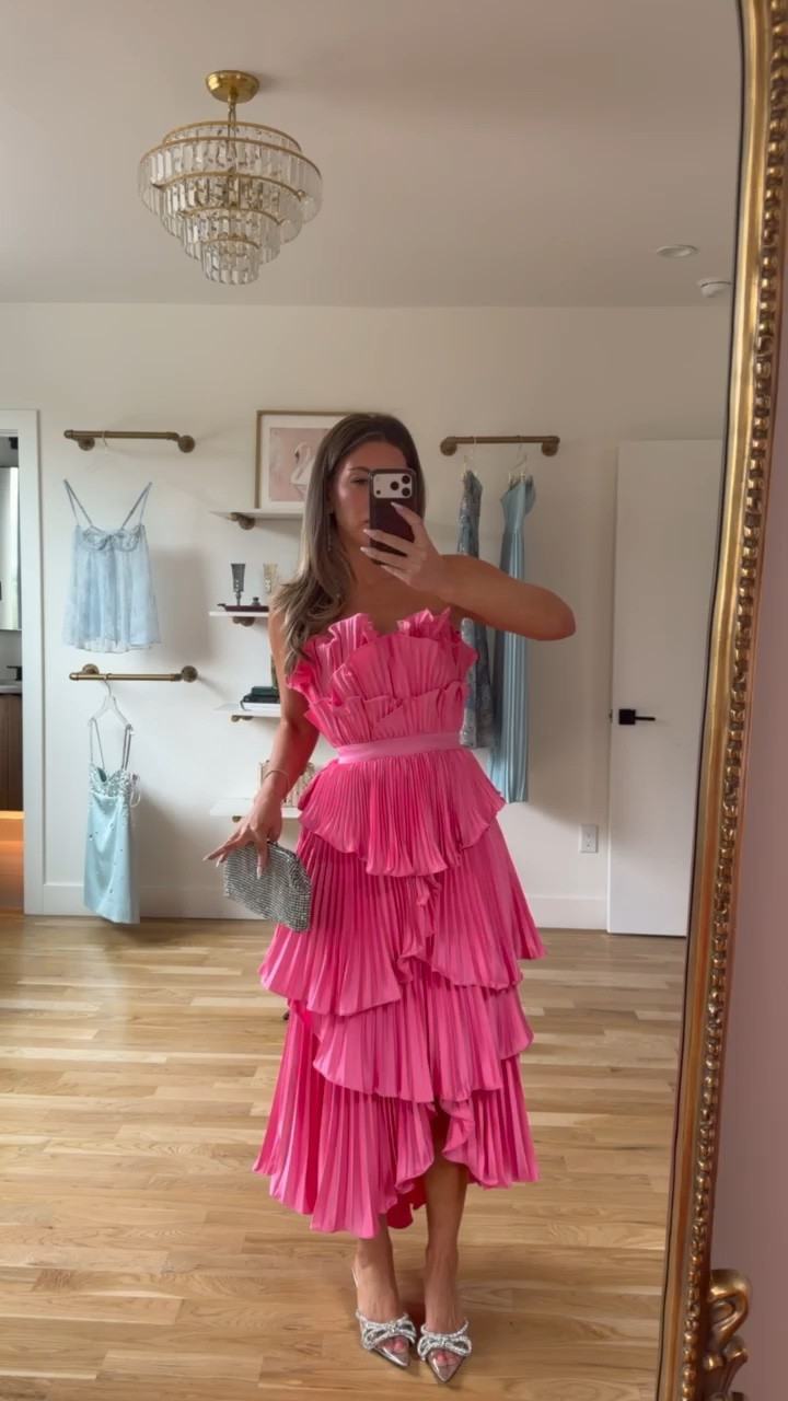 pink AMUR strapless wedding guest and spring formal event dress from Amazon  

Wearing my usual 2/small

Wedding guest
formal event
Black tie
Spring party
Special occasion
Pleated dress
Strapless

#LTKSeasonal #LTKootd #LTKgrwm