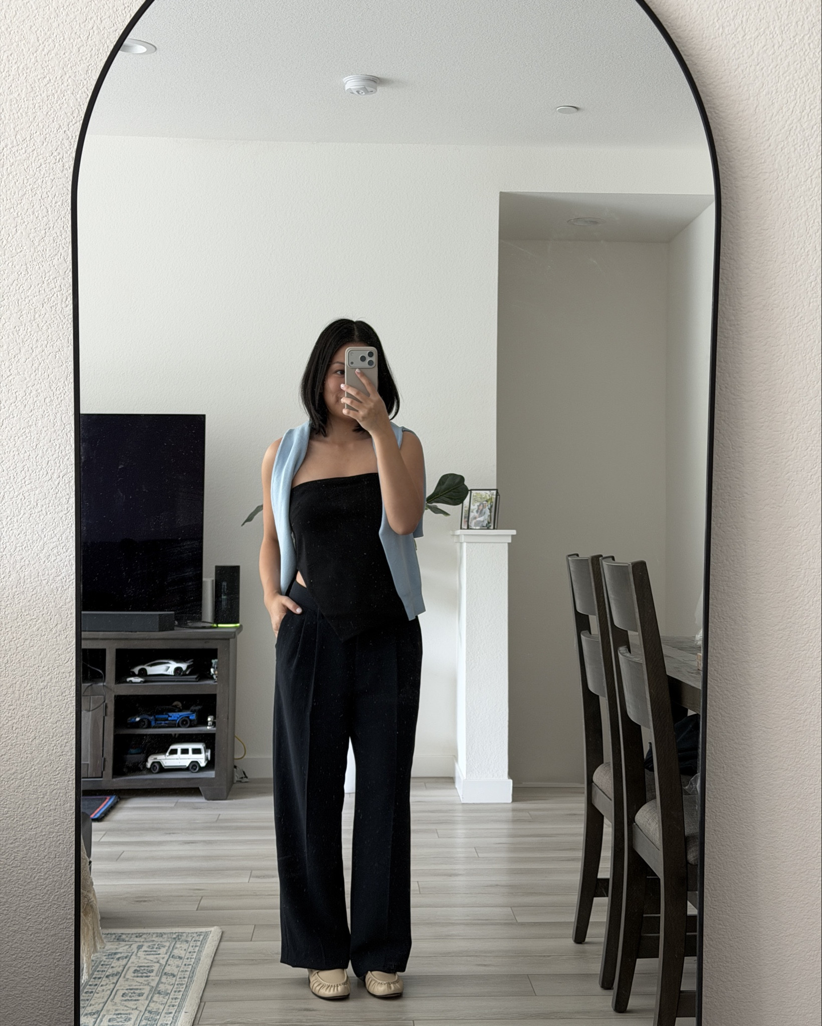 #ad / picked out a few pieces from @OAK + FORT 🫶 
Size M in tube top
Size S in grey top
Size S in cardigan (color is blue mist)


#LTKPetite #LTKootd #LTKSeasonal