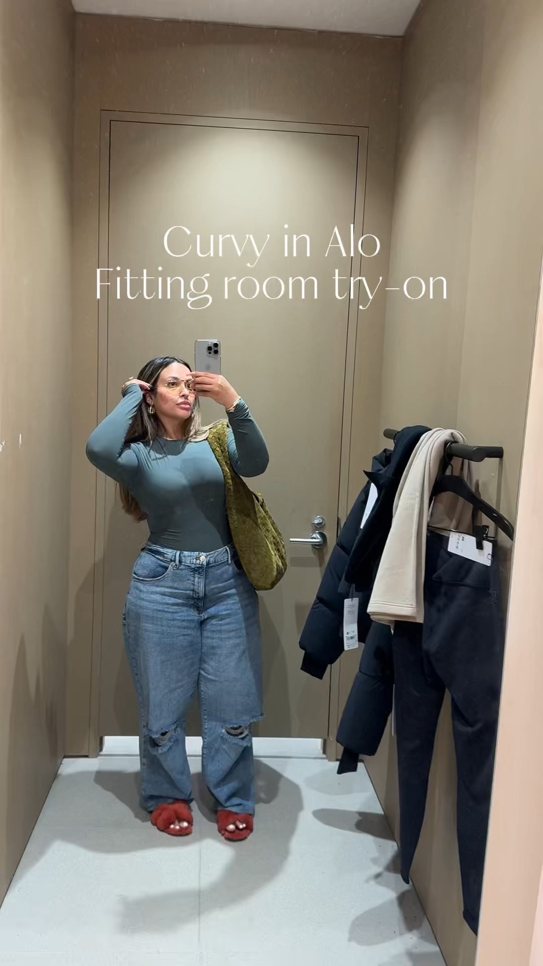 Curvy in ALO! Currently 30% off! 

#LTKCyberWeek #LTKHoliday #LTKActive
