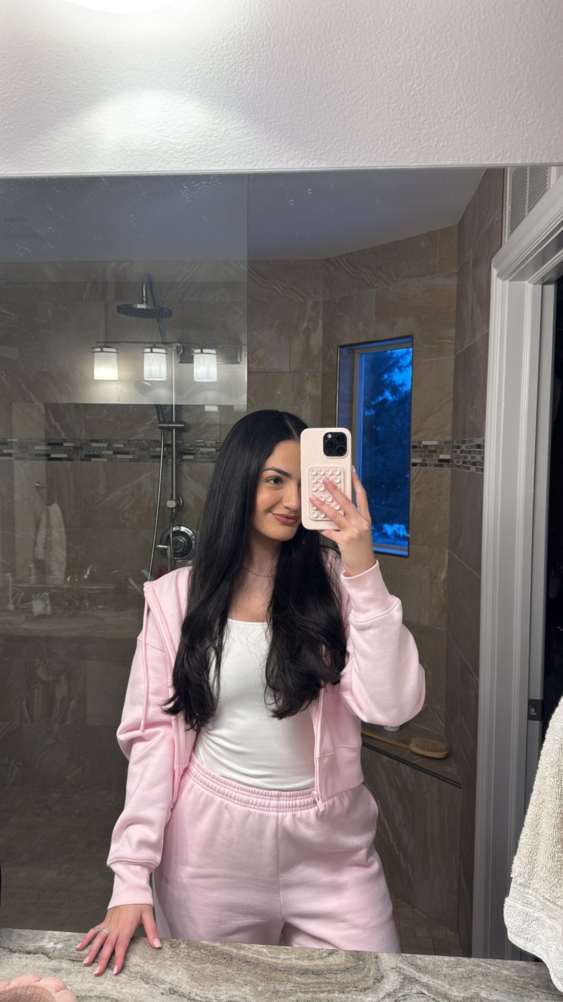 Galentines OOTD wearing my Aritzia “villa pink” set 🩷

#LTKValentine #LTKootd #LTKgrwm