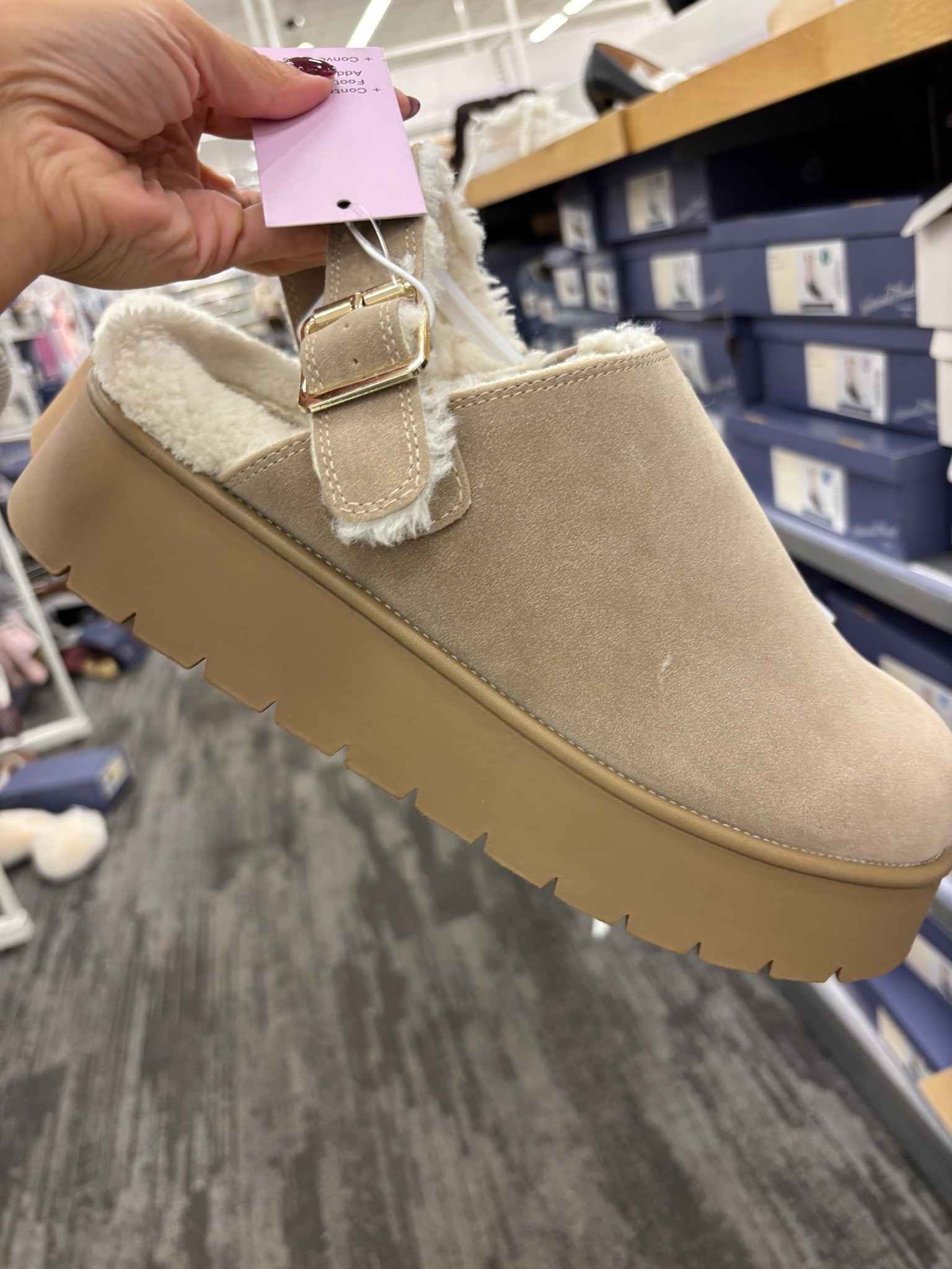 Women’s platform slippers