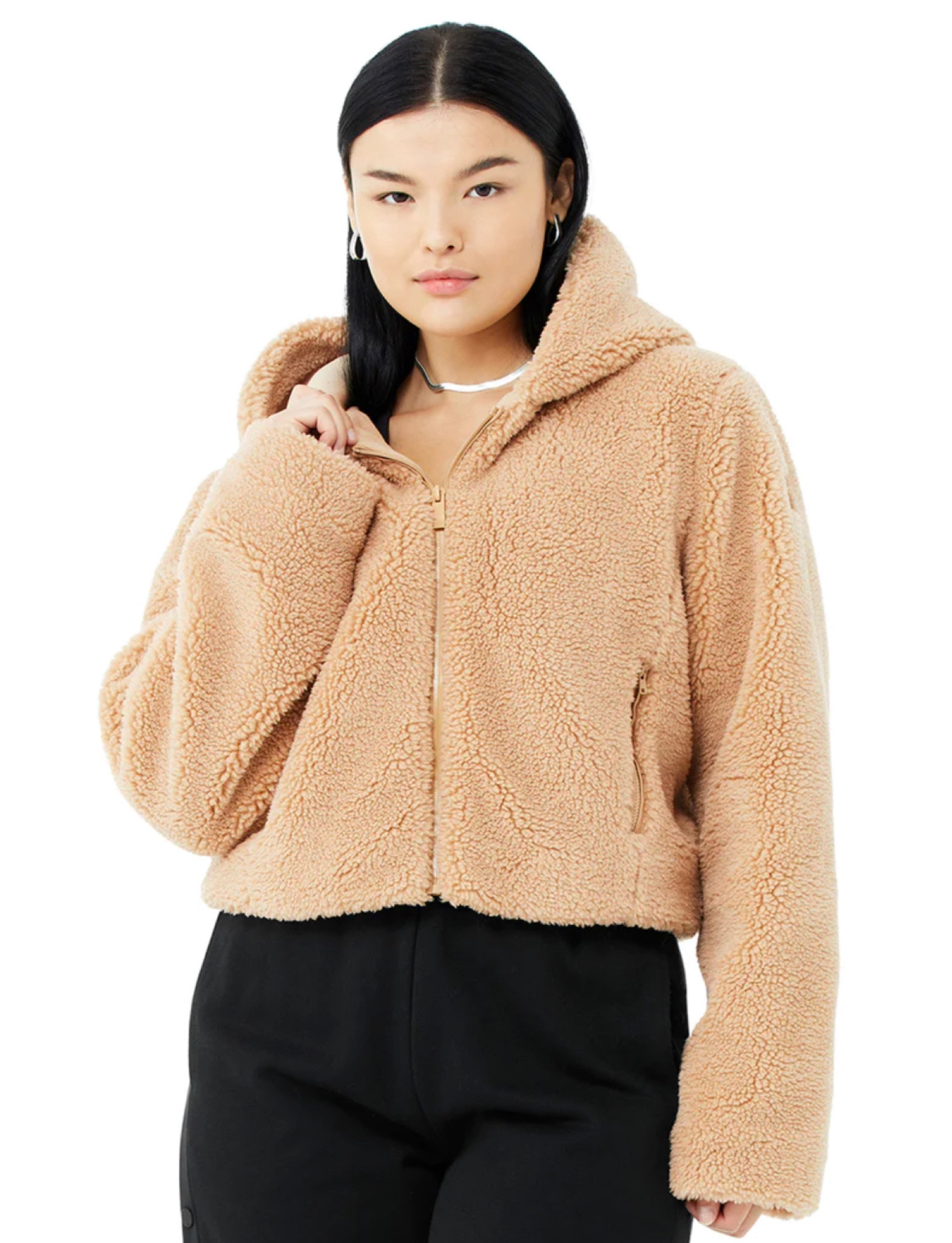 I love a good cropped hoodie - this one’s perfect bc of the Sherpa! Size large for me. ❤️

#LTKGiftGuide #LTKbeauty #LTKfit