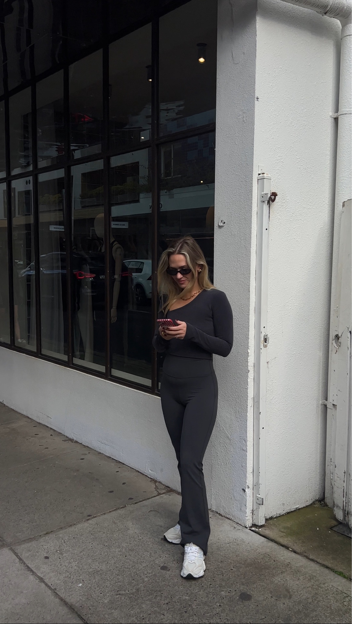 My absolute fav leggings of all time. I am wetting size small in Asai fit (157cm tall) And size XS In the long sleeve. 
Perfect go for a walk to coffee or brunch outfit ❤️

#LTKaustralia #LTKActive #LTKSeasonal