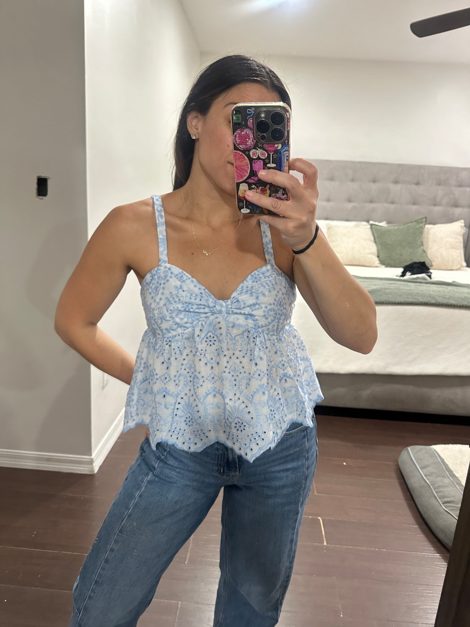 Flowy top
Eyelet top
Babydoll top
Blue top