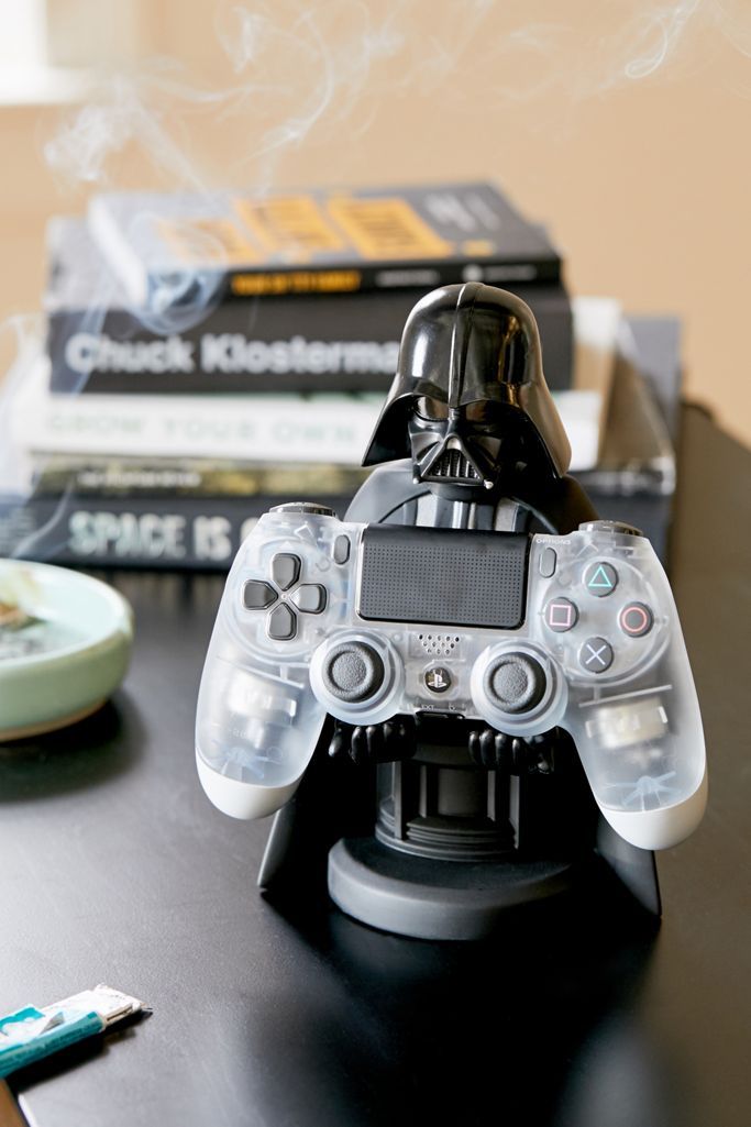 Cable Guys Star Wars Darth Vader Device Holder | Urban Outfitters (US and RoW)
