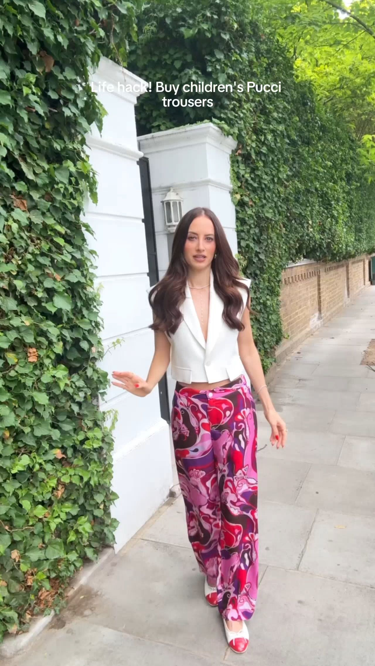 Necklace, Trousers, Waistcoat, ZARA, Rosie Fortescue Jewellery, Pucci 

 

#LTKuk #LTKsummer