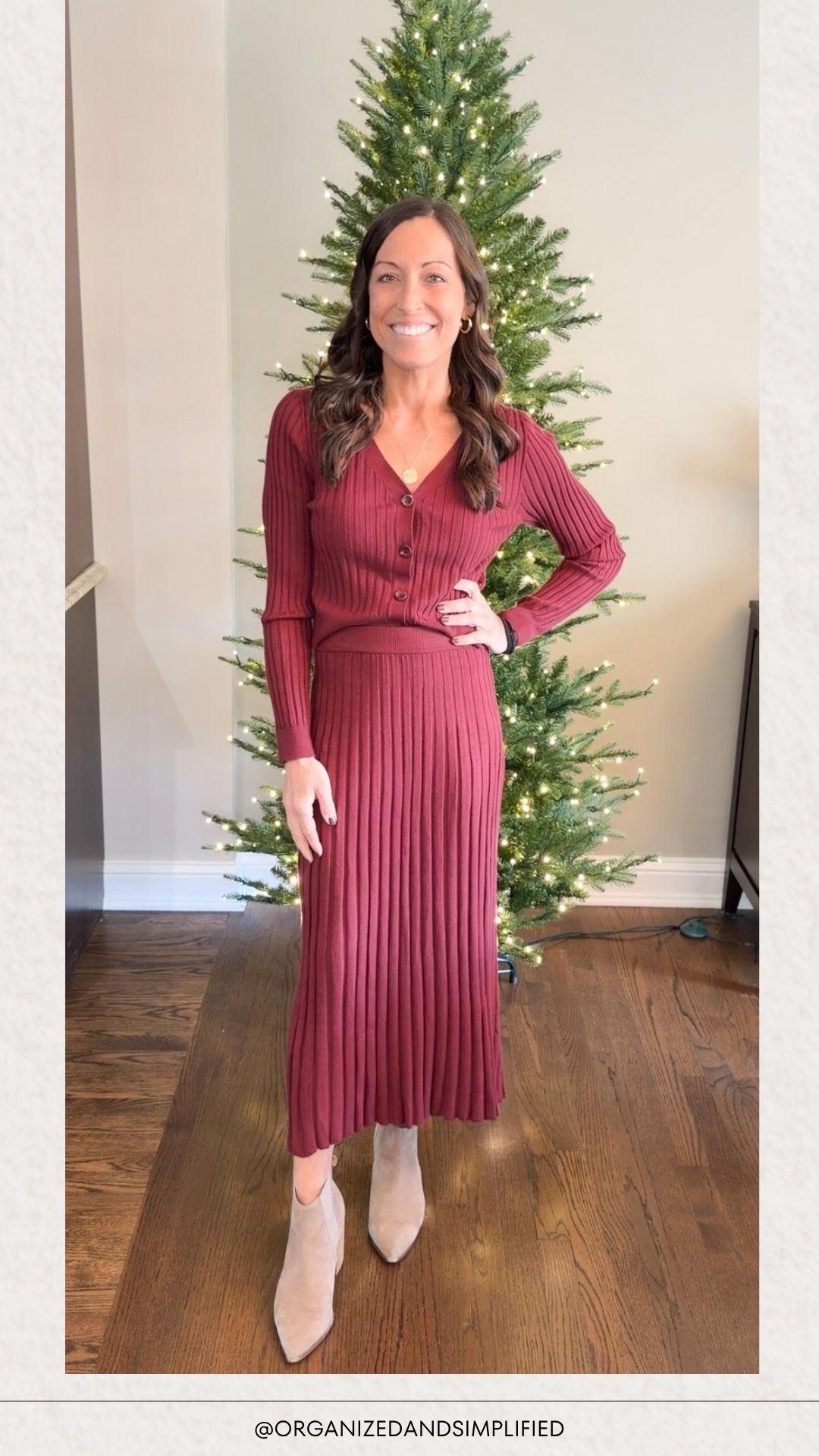 Wore this to work, but perfect for the holidays! Love hoe soft it is and comfortable! 

#LTKGiftGuide #LTKCyberWeek