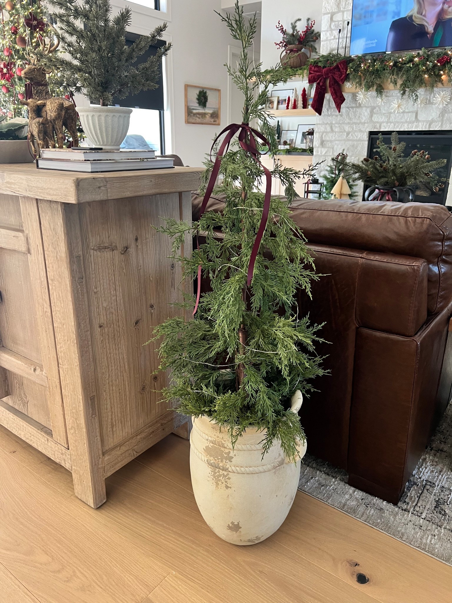 Viral Christmas tree w vase! In stock!!

#LTKHome #LTKHoliday #LTKmomlife