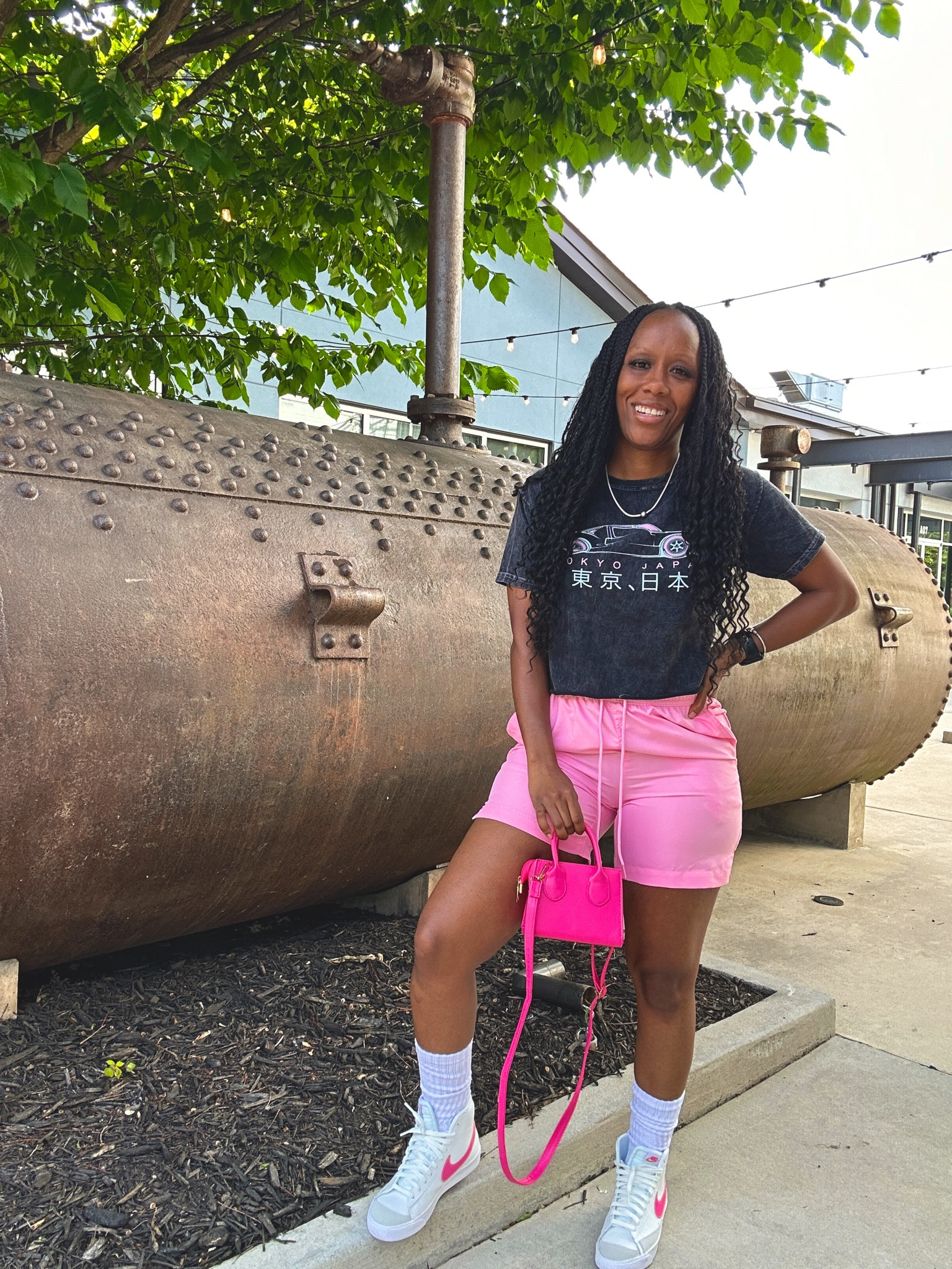 Graphic tee back to school outfit idea!

I’m wearing a cropped graphic tee and pink shorts.

I styled this outfit with a pink mini crossbody bag and Nike blazer mid 77 sneakers

#LTKSummerSales #LTKFindsUnder50 #LTKStyleTip