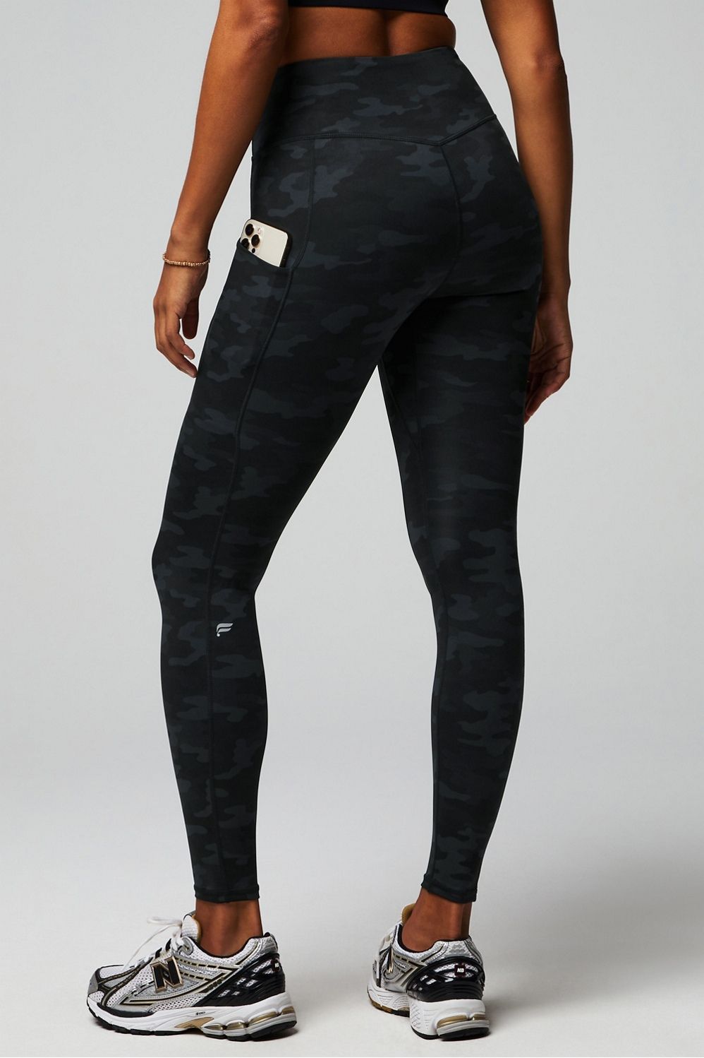 Anywhere Motion365+ High-Waisted Pocket Legging | Fabletics - North America