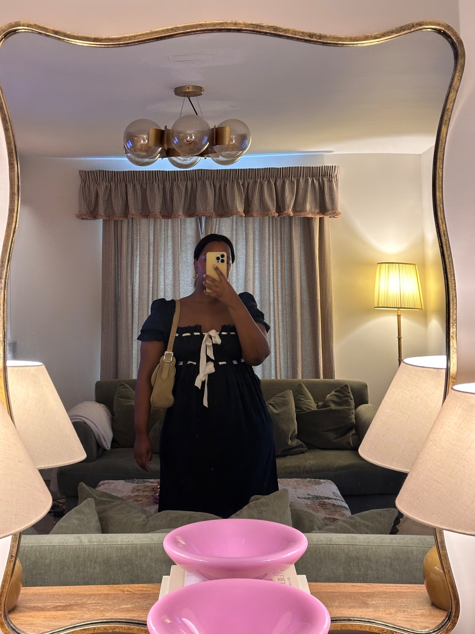 Italian dinner date 💘


Rixo, summer dress, cotton dress, midsize outfit inspo 

#LTKdatenight #LTKmidsize #LTKsummer