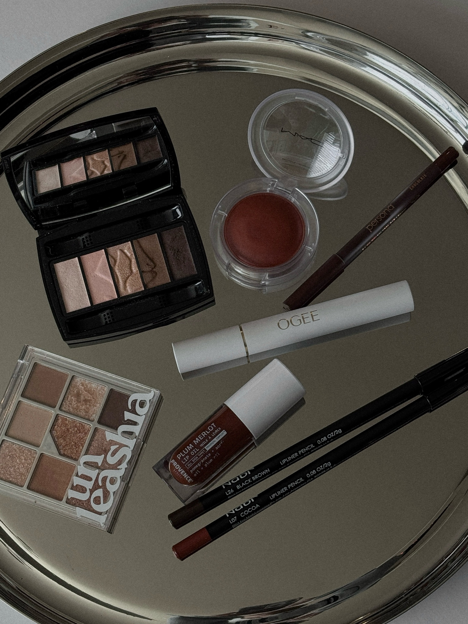 Holiday Makeup + Lancôme + Makeup + Beauty + Makeup for Beginners+ K Beauty + MAC Cosmetics + Holiday Glam

#LTKBeauty #LTKGiftGuide #LTKFindsUnder50