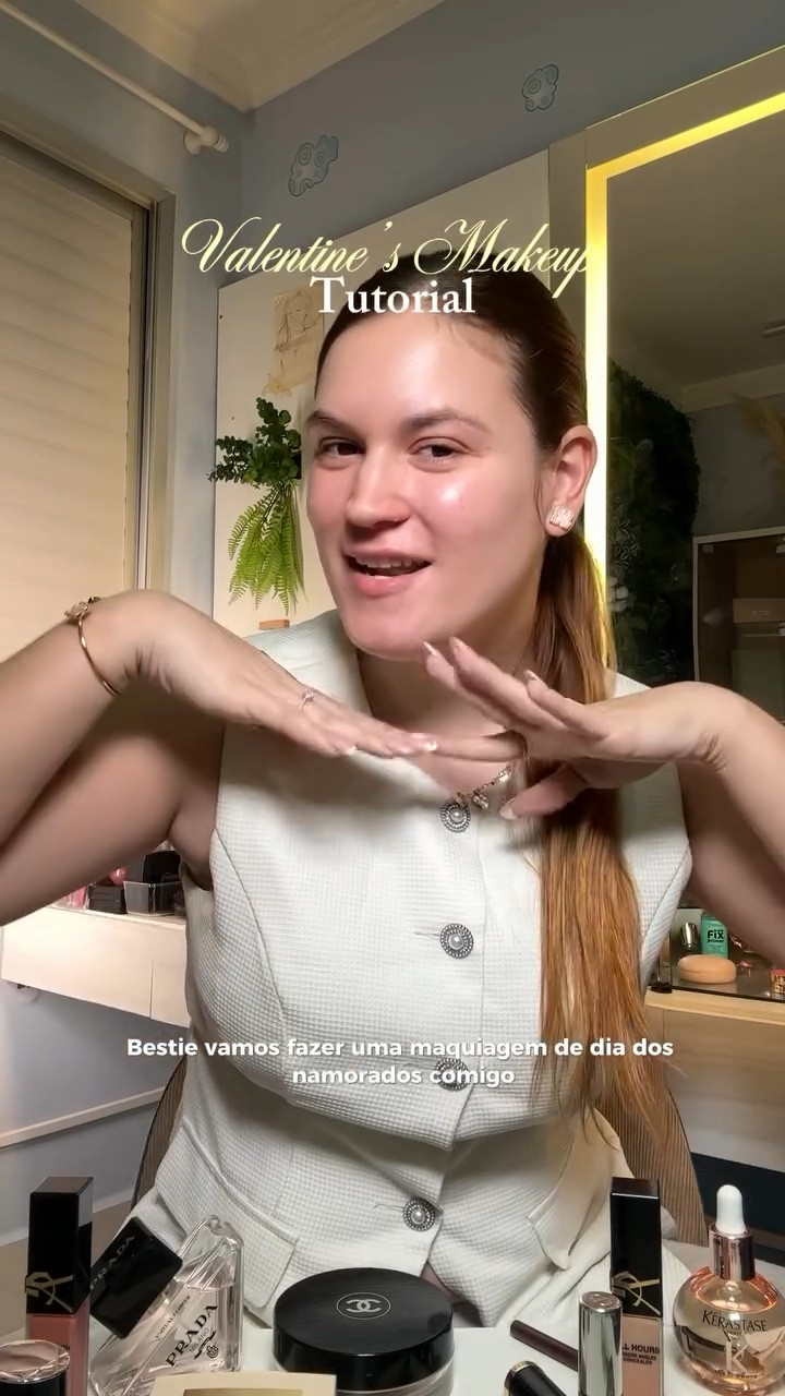 Valentine’s makeup 💘

@diorbeauty @yslbeauty @chanel.beauty @cliniquebrasil @fentybeauty @dolcegabbana_beauty @carolinaherrera 

#valentinesday #makediadosnamorados #valentinesdaymakeup #diadosnamorados #makeuptutorial