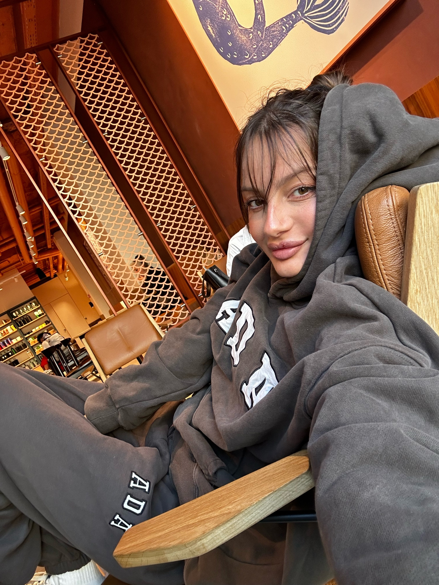 ADANOLA sweatshirt and pants! I am wearing L size in both for oversized look 🤍#adanola #adanolaset #adanolasweatshirt 

#LTKautumn #LTKtravel #LTKfitness