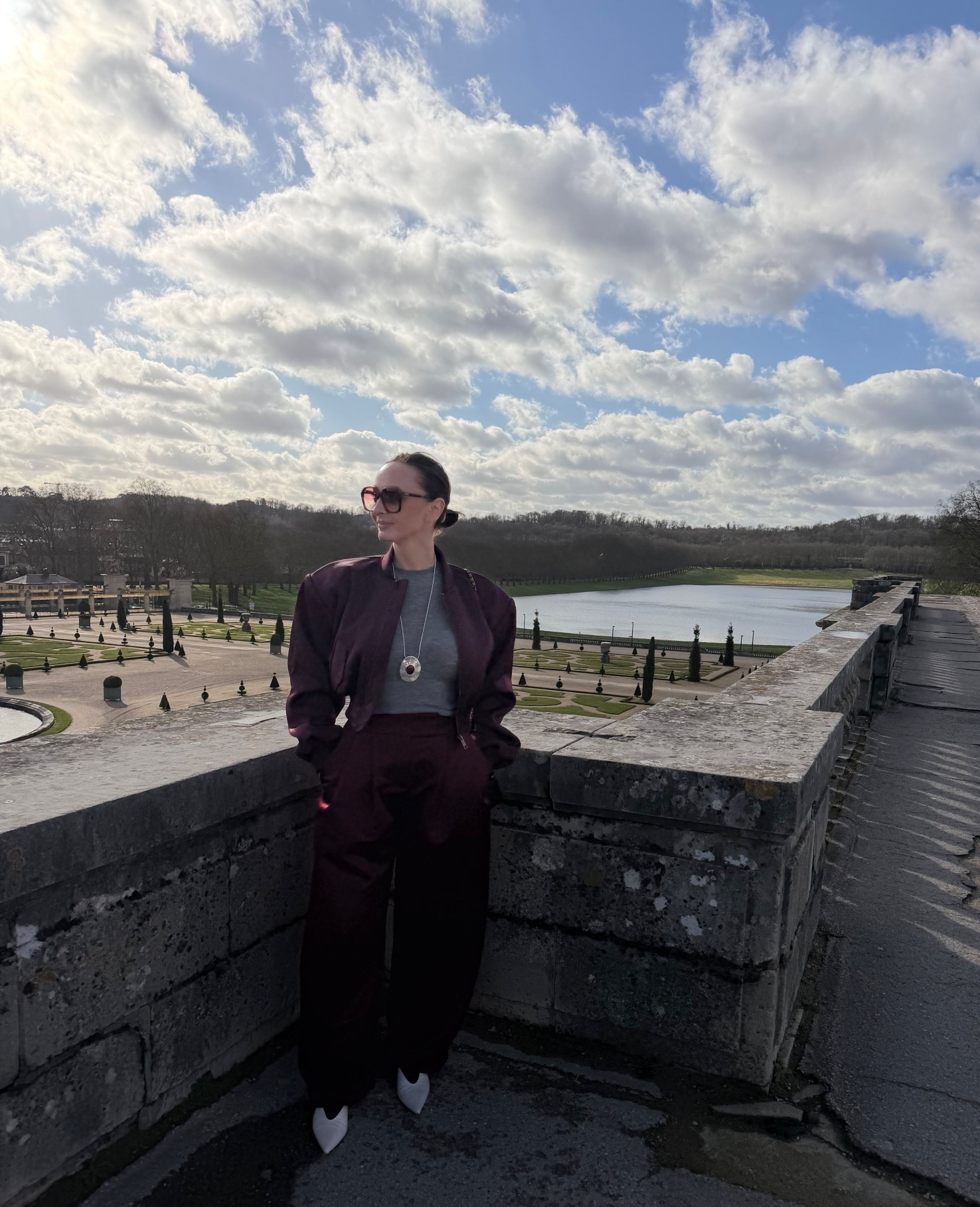 Jacket: XS 
Pants: XS
Top: S
Shoes: 36.5

#LTKootd #LTKOver40 #LTKmomlife