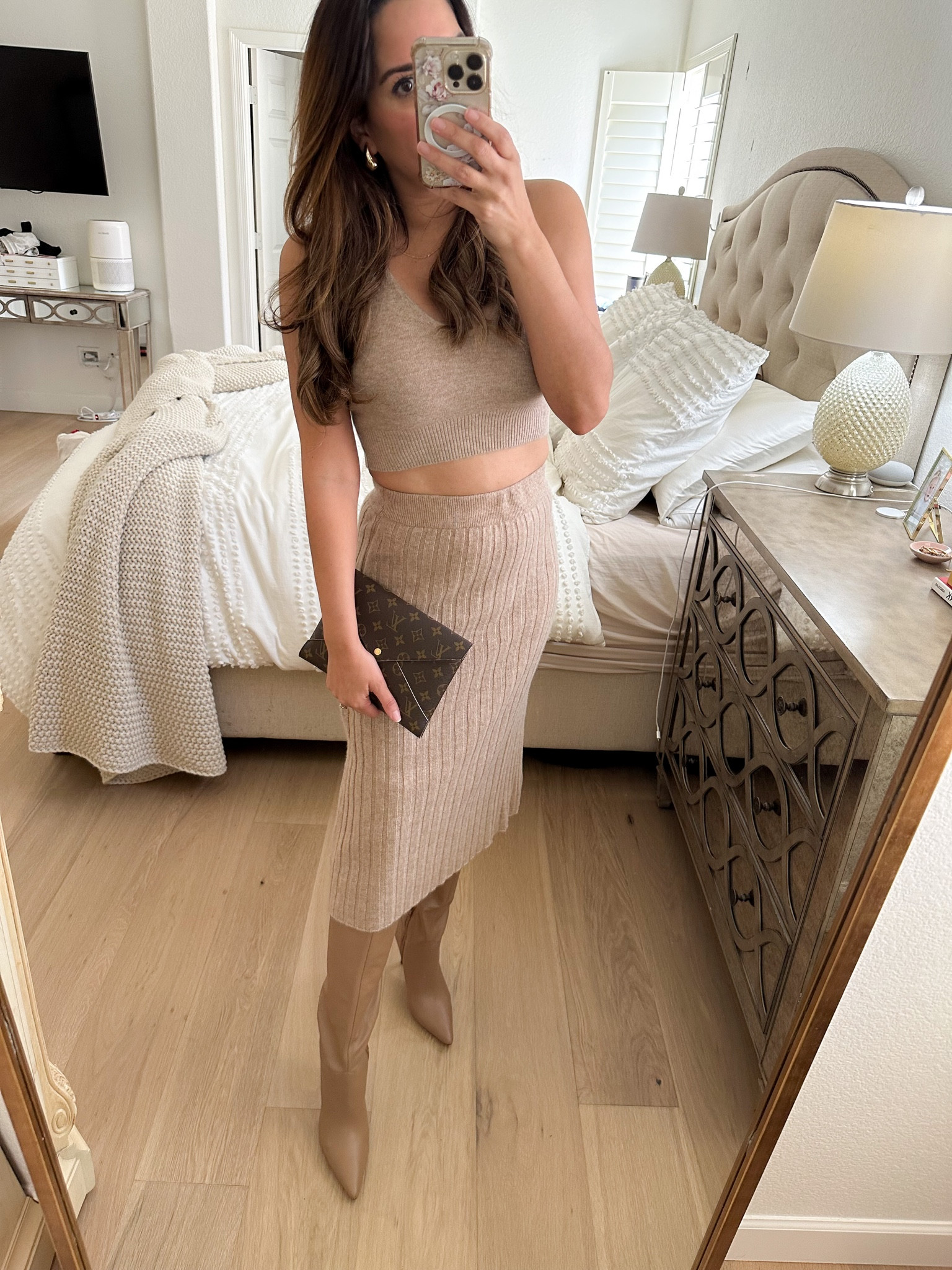 Fall outfits, cashmere, classic style, quiet luxury, loving this cashmere set from Quince, affordable luxury for less! #LTKunder100 great fall transitional outfit, fits TTS wearing small 

#LTKfindsunder100 #LTKover40 #LTKSeasonal