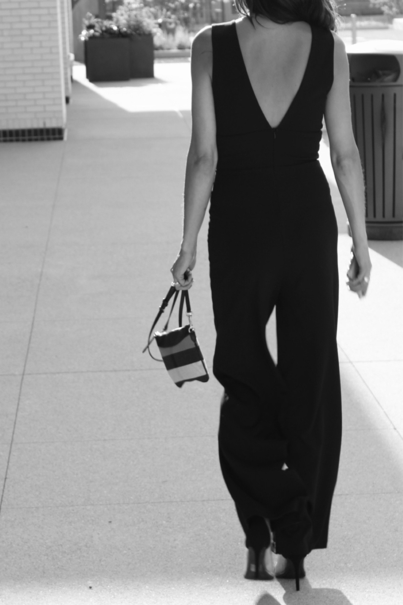 Gotta love a black jumpsuit. ♥️