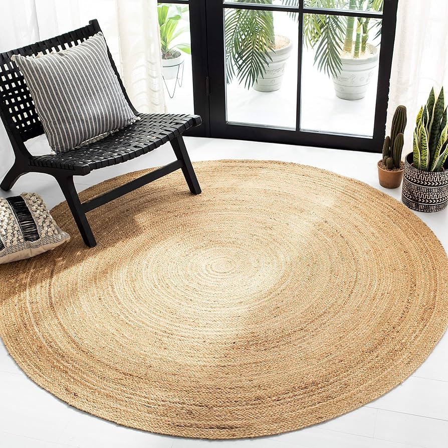 SAFAVIEH Natural Fiber Collection Area Rug - 8' Round, Natural, Handmade Boho Braided Jute, Ideal... | Amazon (US)